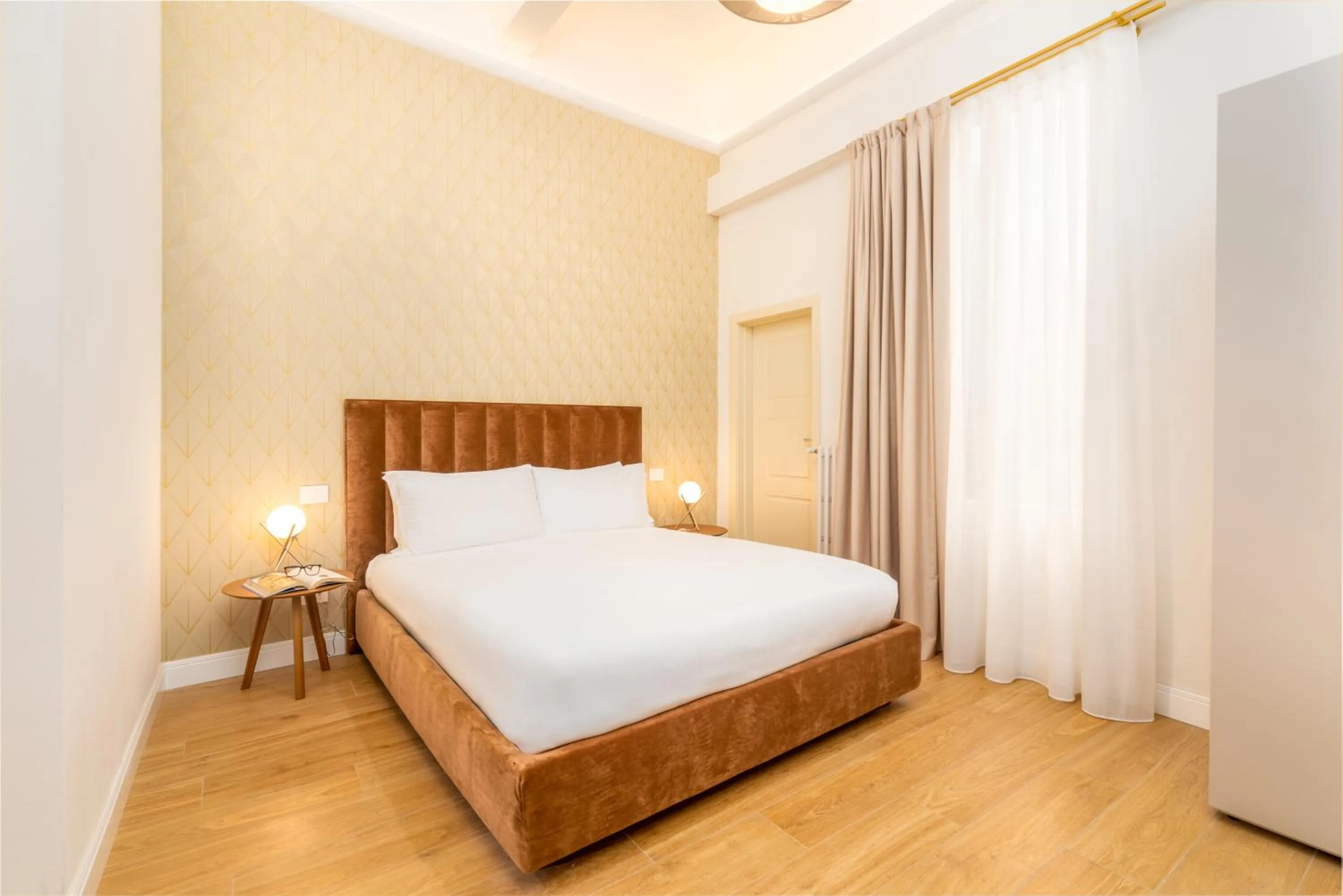 Photo of the whole room, Bed in Hotel Ginori Al Duomo - dBe Hotels