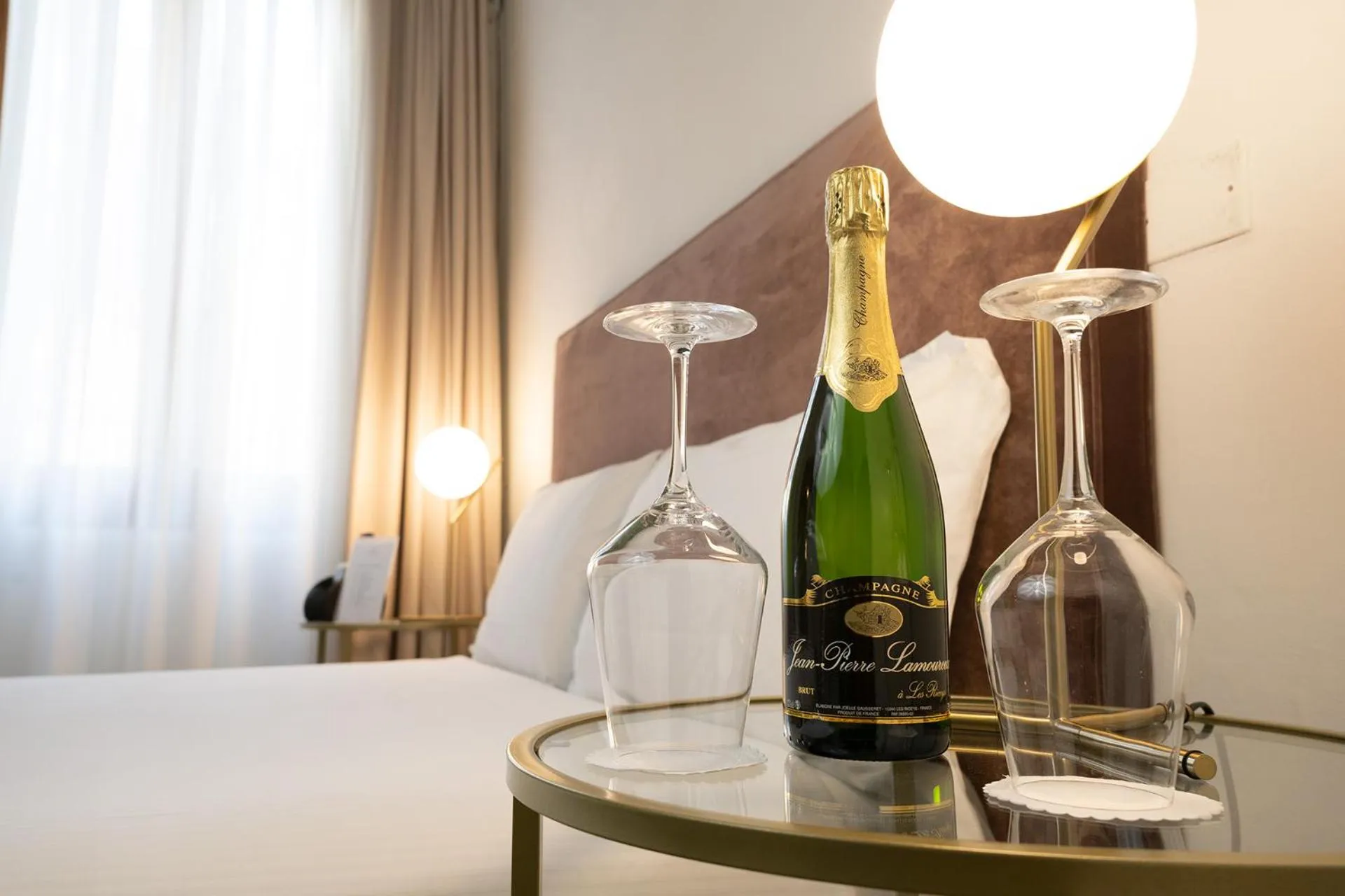 Decorative detail, Bed in Hotel Ginori Al Duomo - dBe Hotels