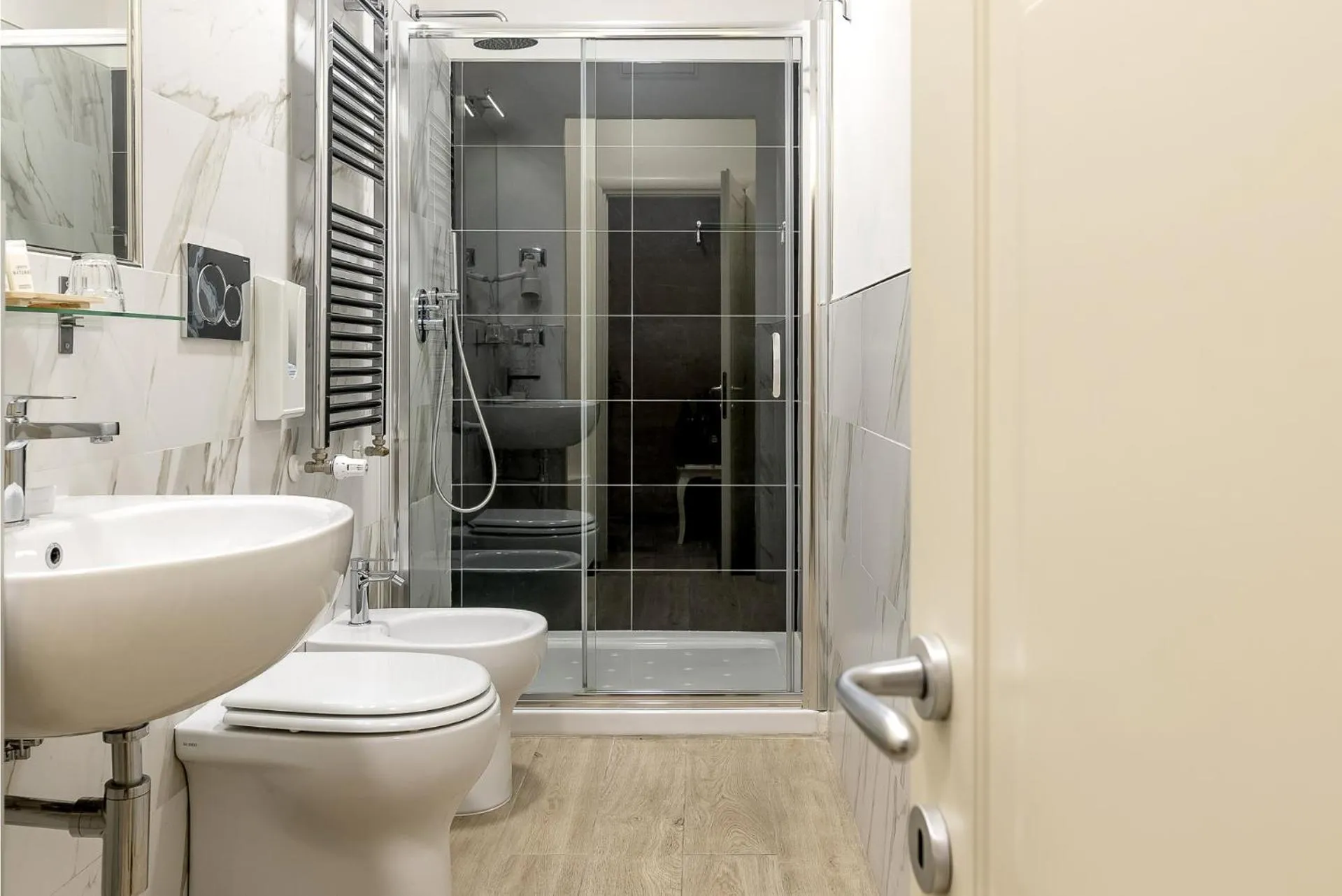 Shower in Hotel Ginori Al Duomo - dBe Hotels