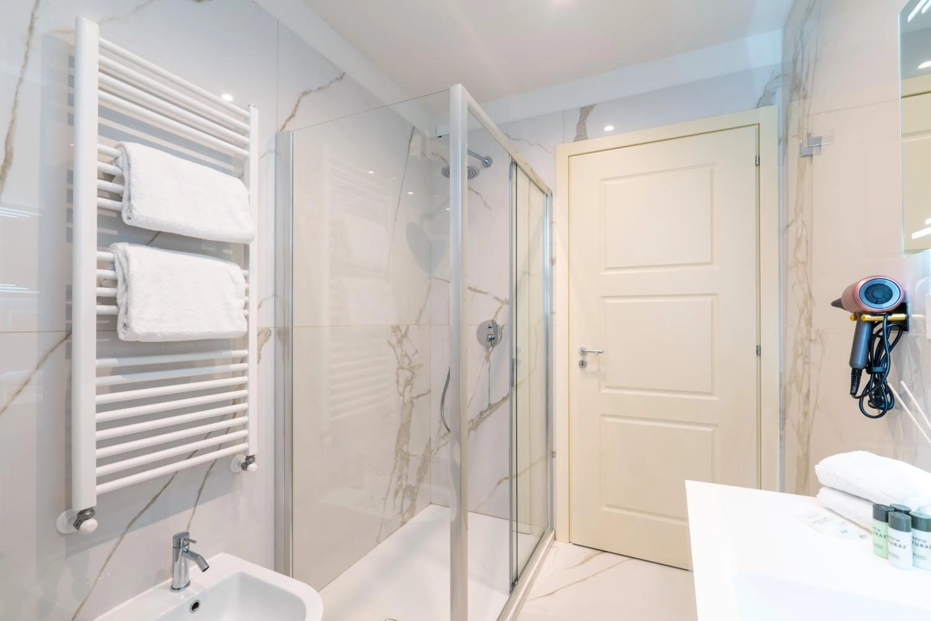 Shower in Hotel Ginori Al Duomo - dBe Hotels