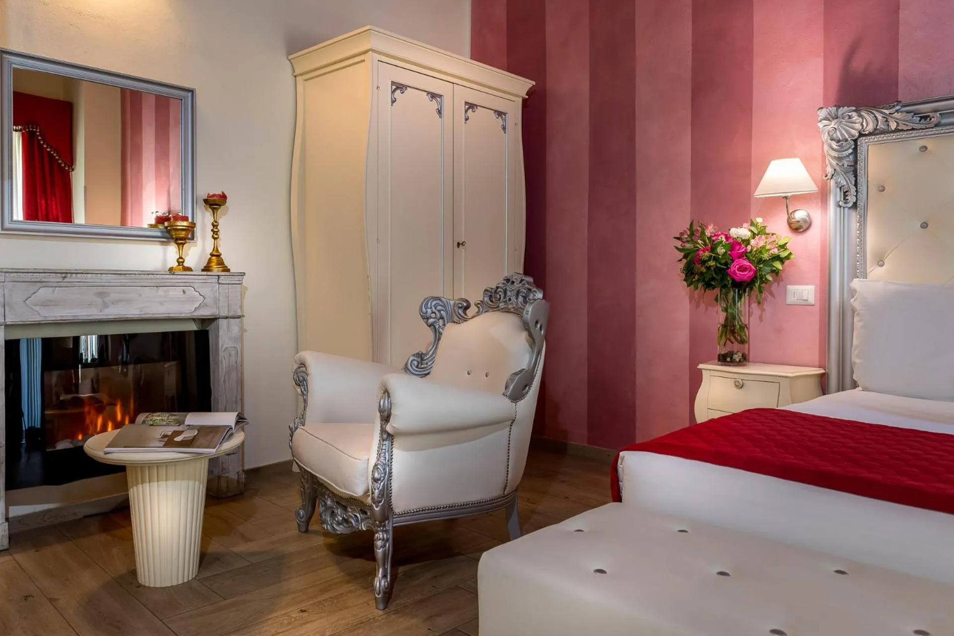 Bed in Hotel Ginori Al Duomo - dBe Hotels