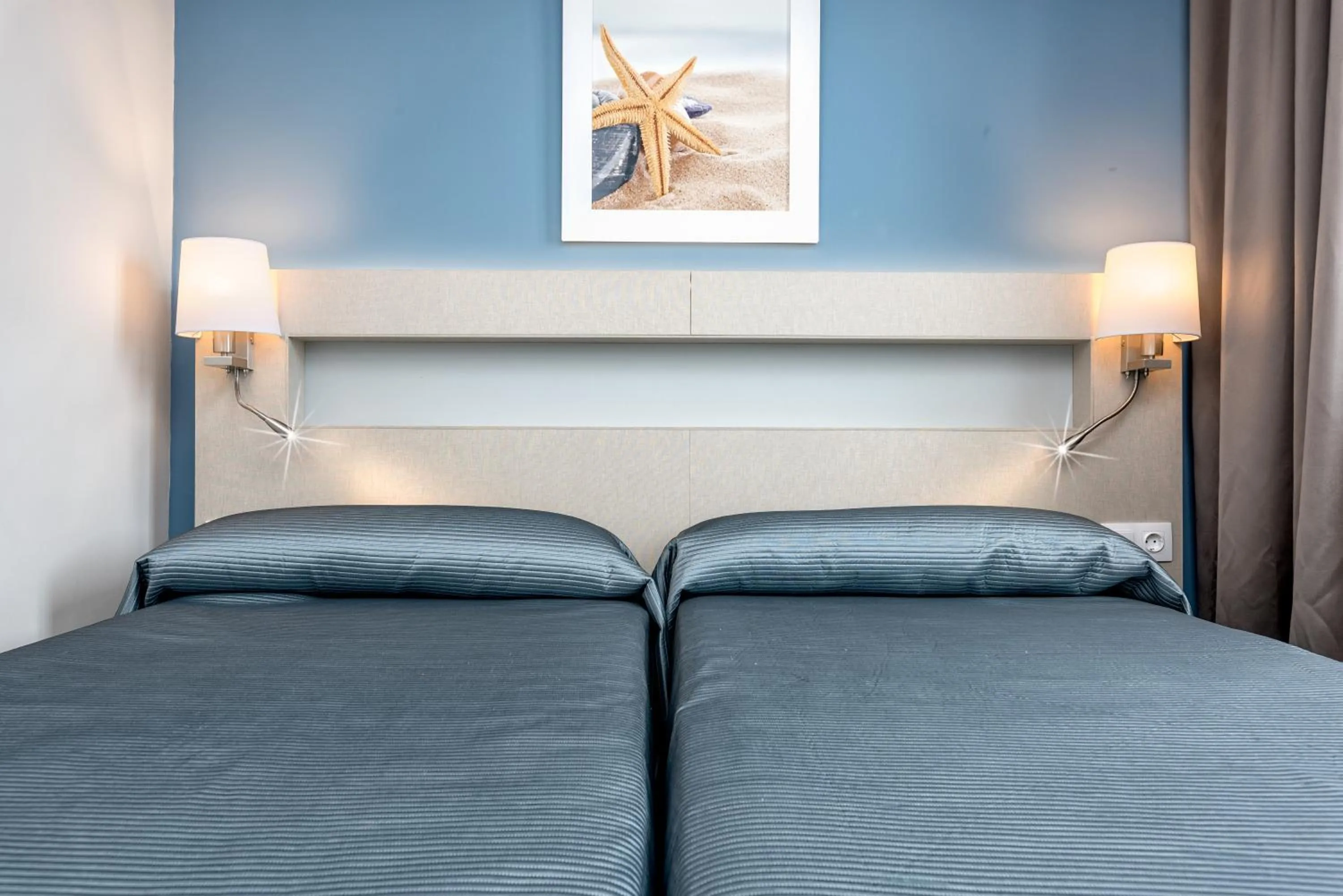 Bed in Veramar Aparthotel