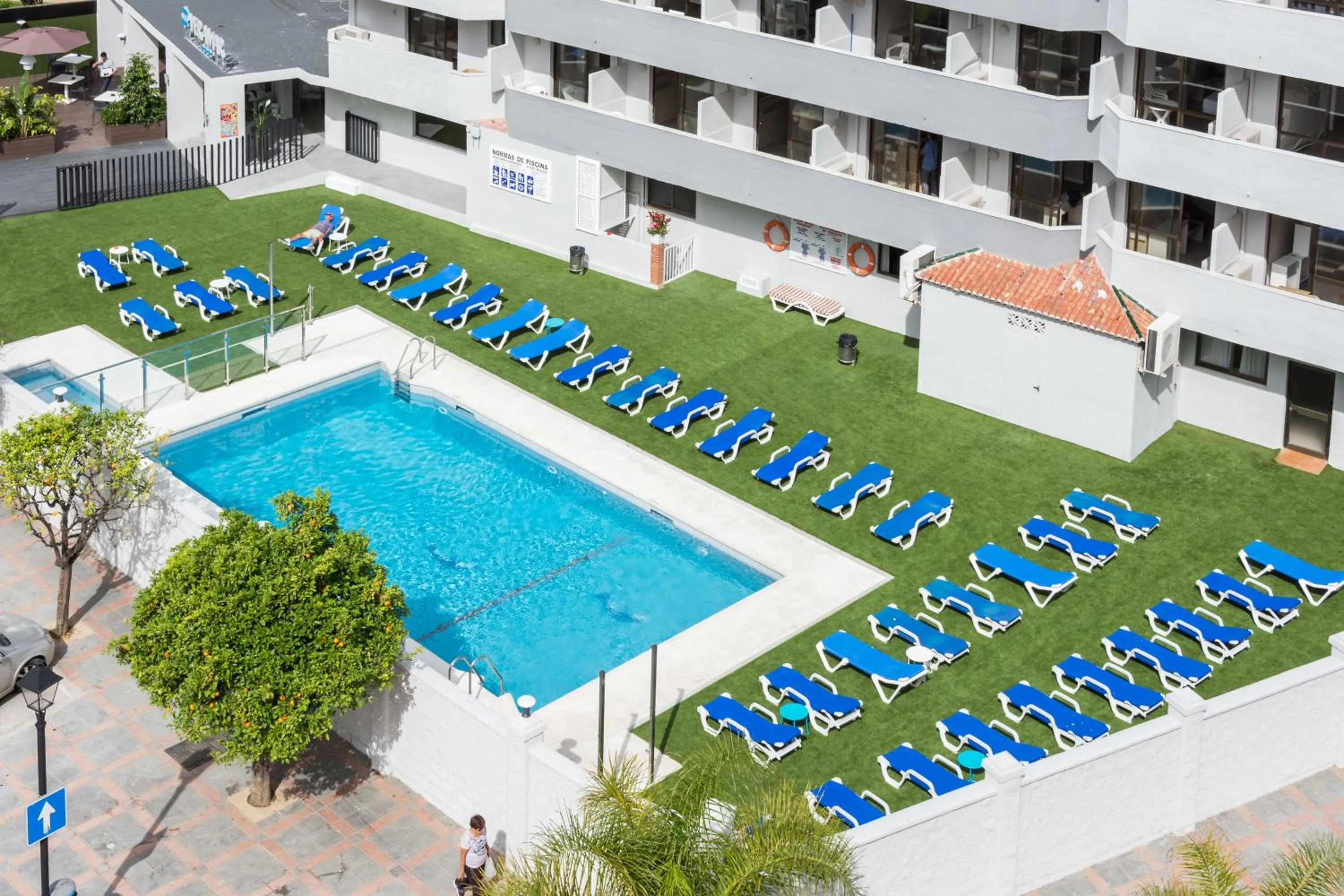Bird's eye view, Pool View in Veramar Aparthotel