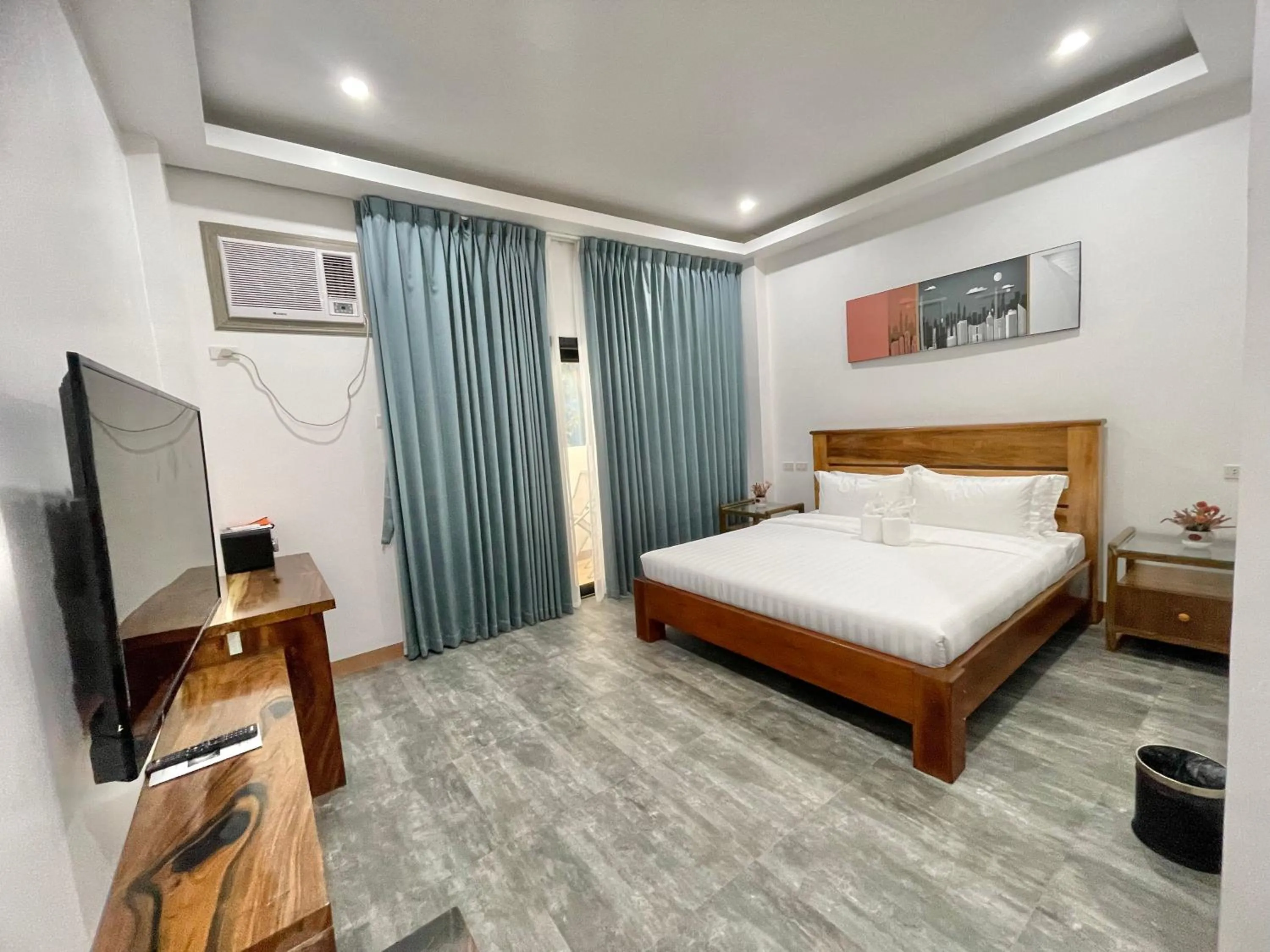 Bed in Ocean Star Coron