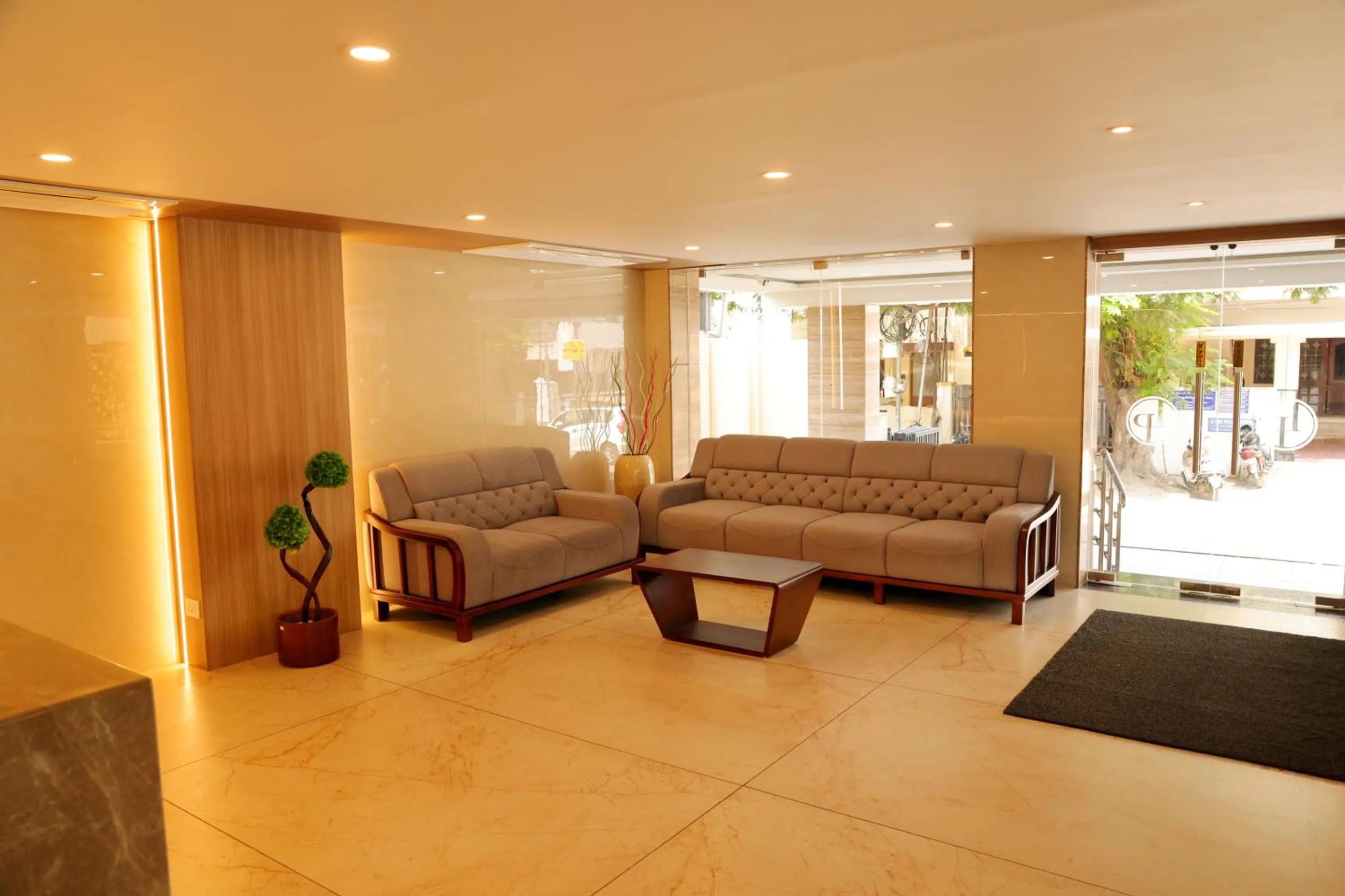 Seating area in Hotel Le Palace