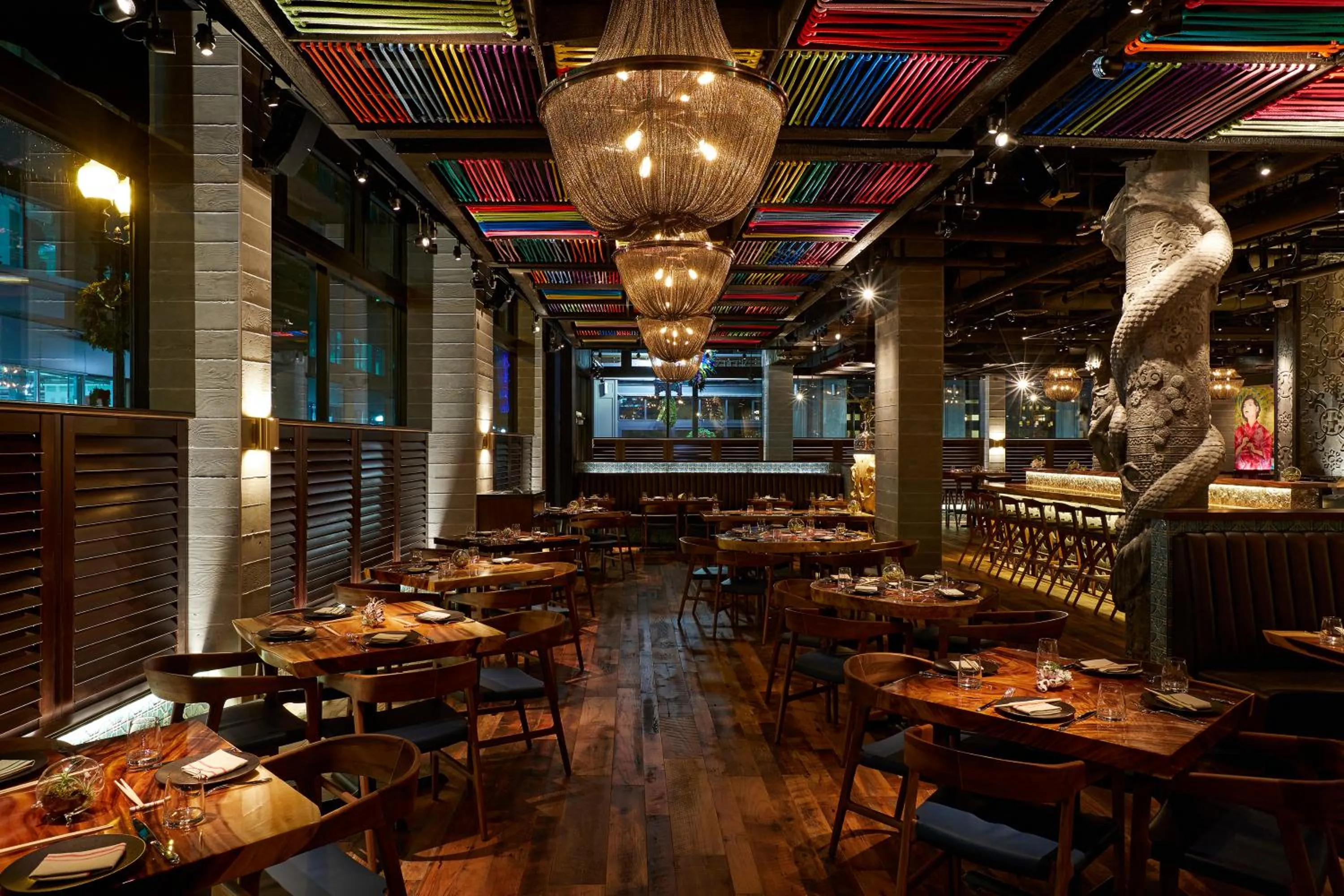 Restaurant/places to eat in The Godfrey Hotel Boston