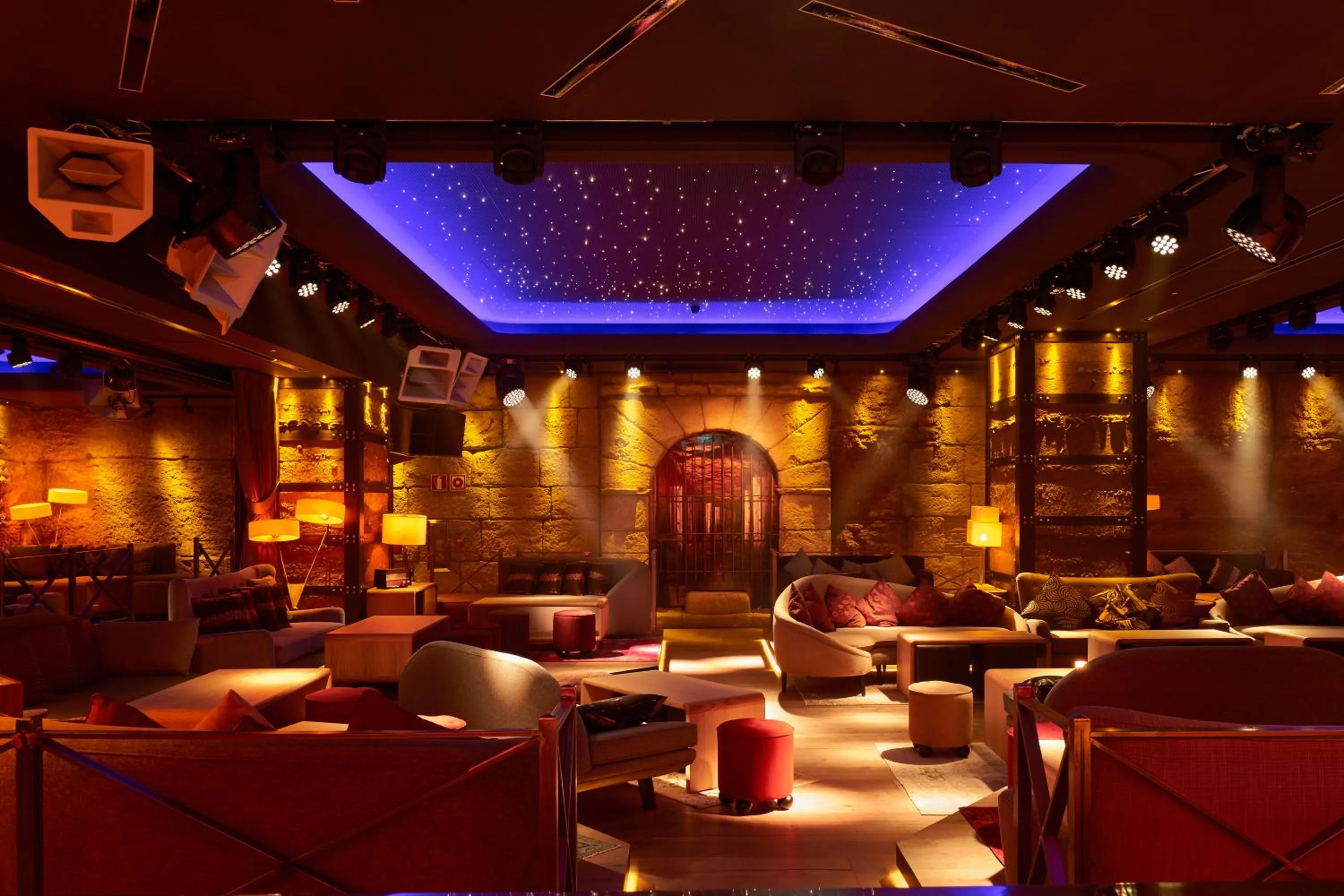 Nightclub / DJ in Puente Romano Marbella