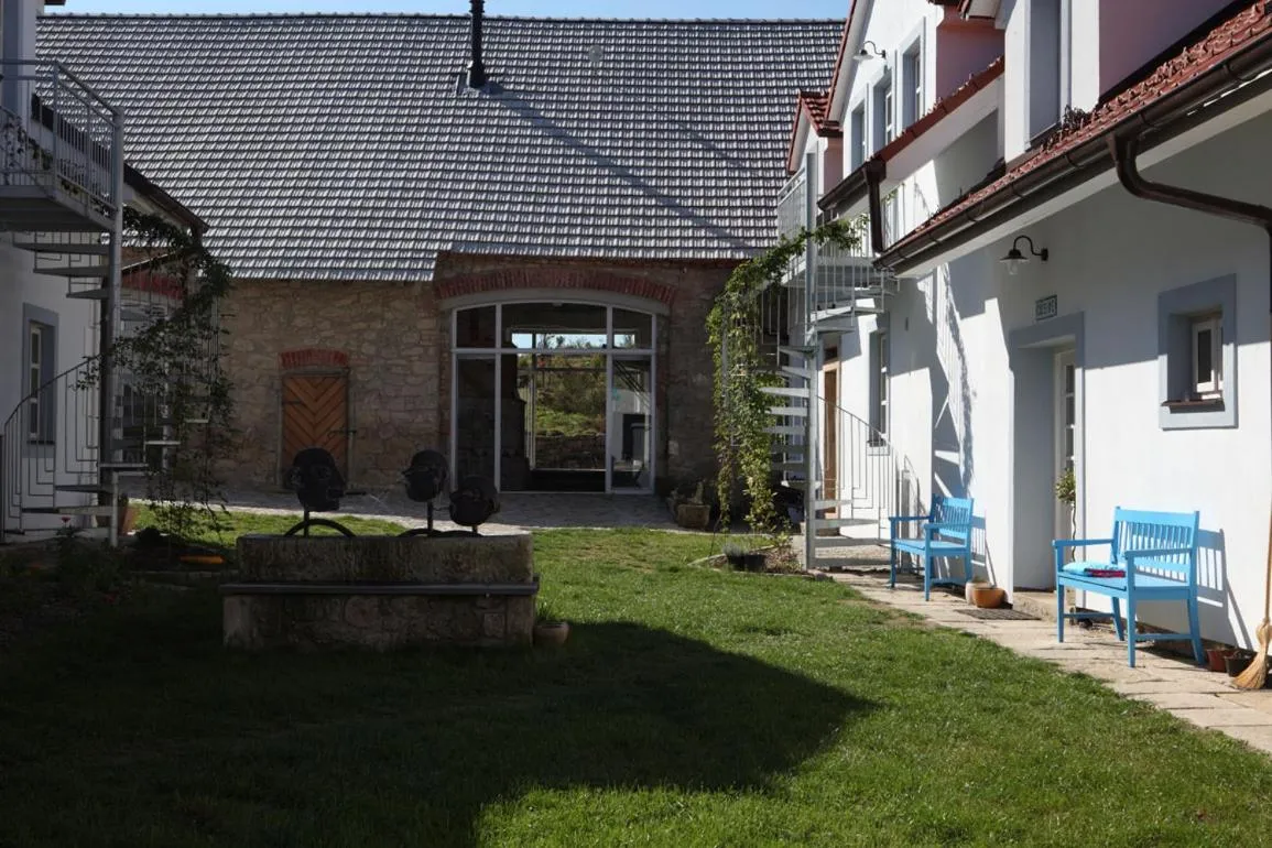 Facade/entrance in Matějovec38