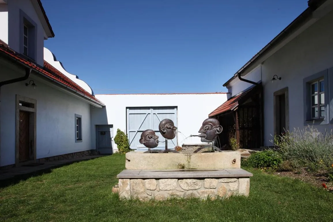 Inner courtyard view in Matějovec38