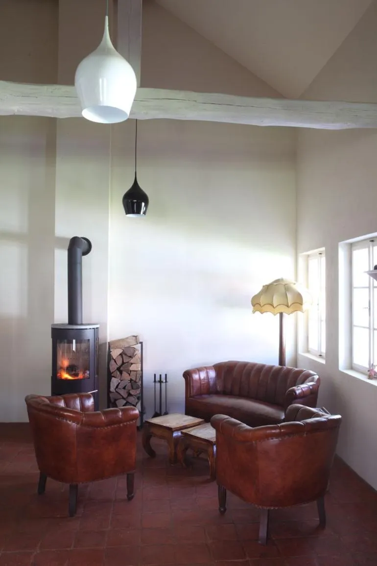 Communal lounge/ TV room in Matějovec38