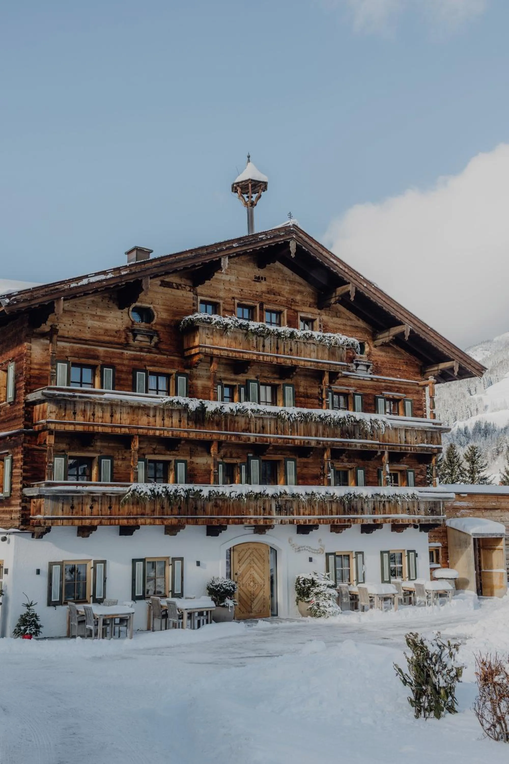 Property building in Naturresort PURADIES