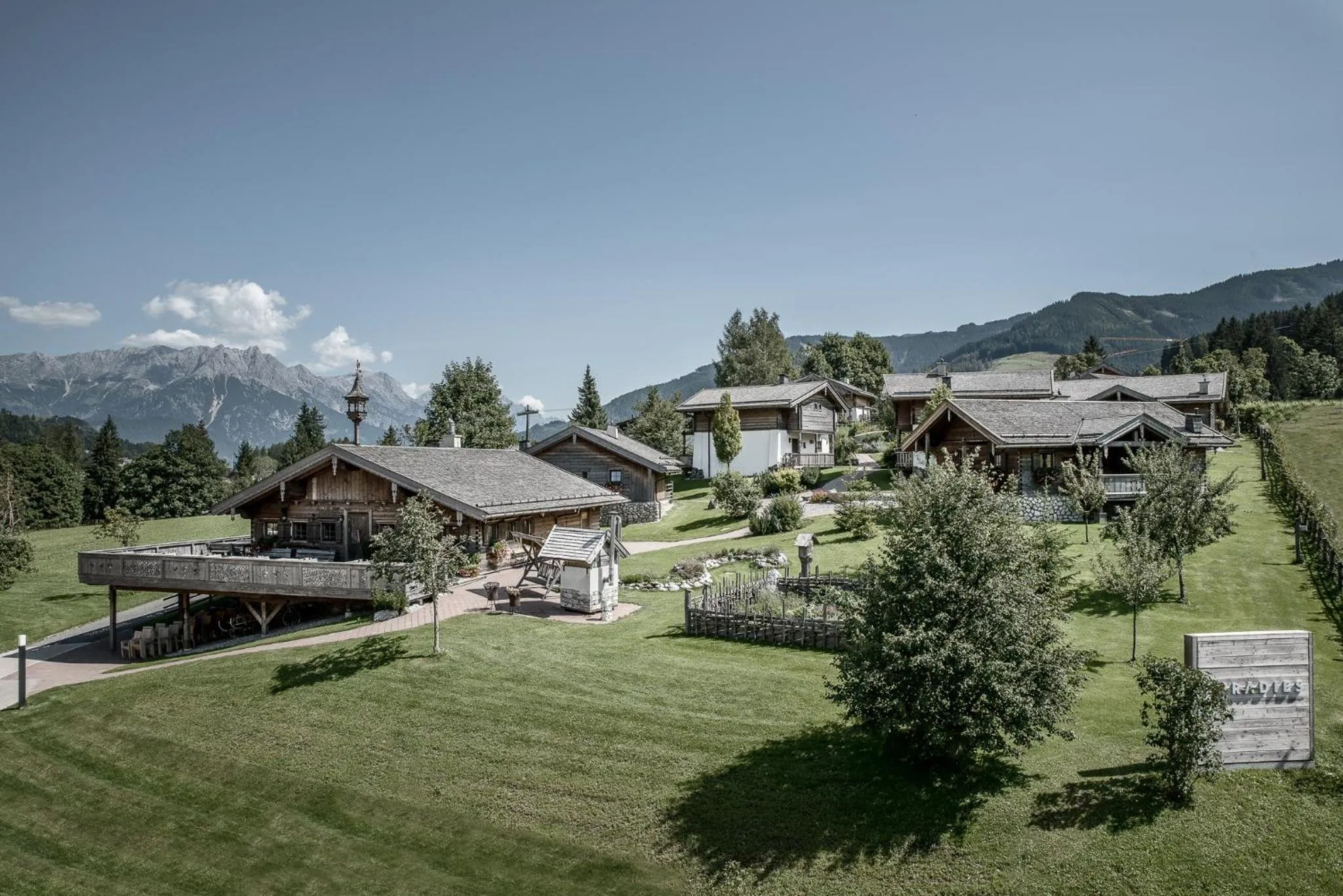 Property building in Naturresort PURADIES