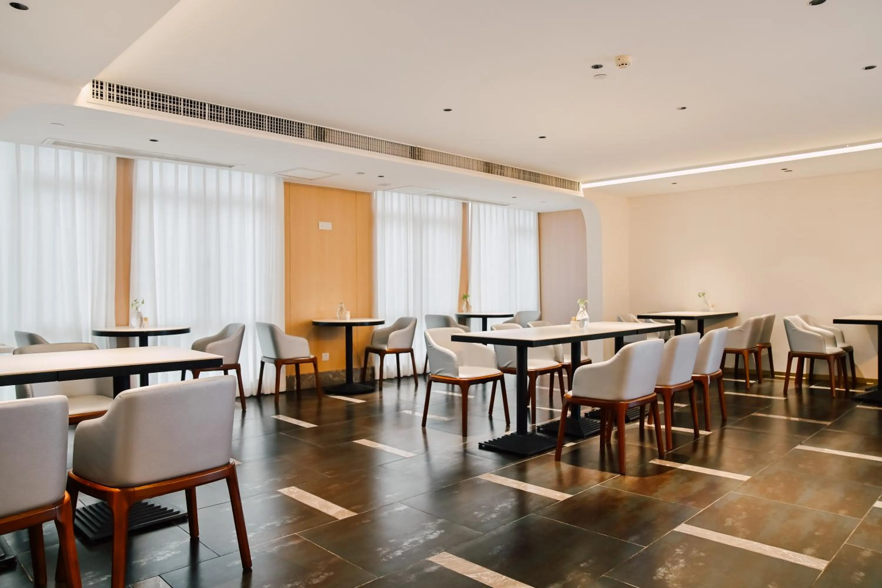 Restaurant/places to eat in Guangzhou Baiyun Airport Orange Crystal Hotel