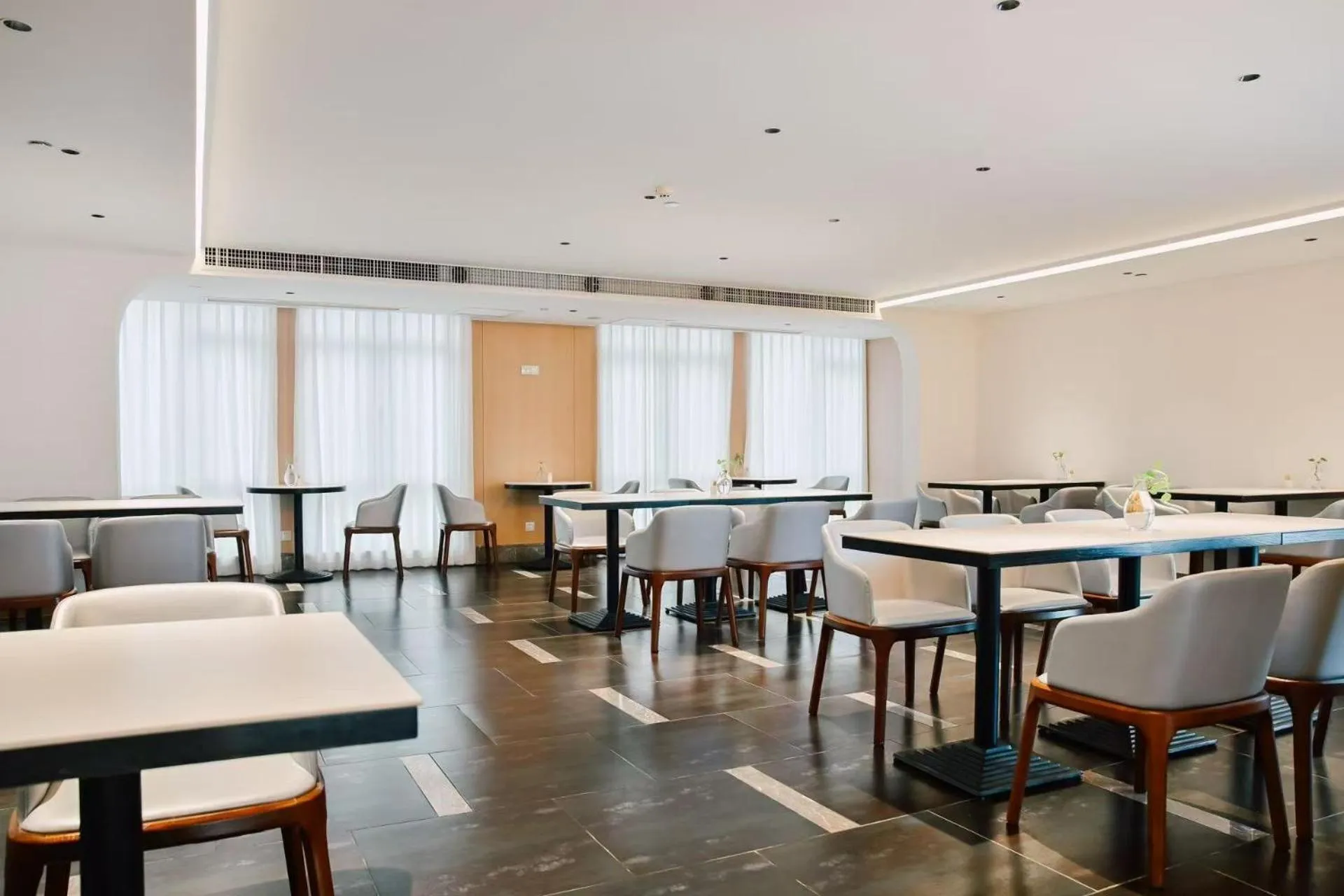 Restaurant/places to eat in Guangzhou Baiyun Airport Orange Crystal Hotel