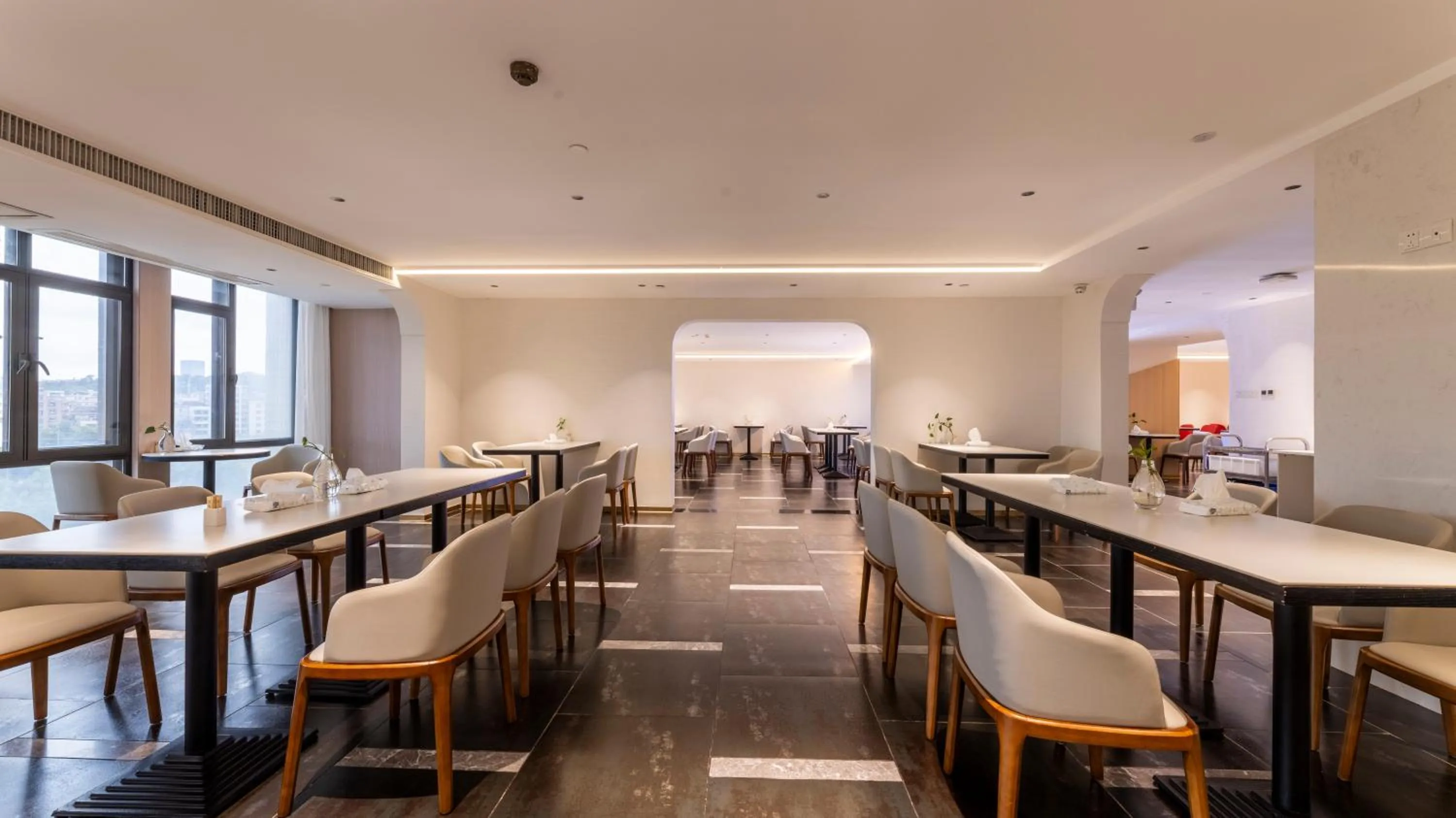 Restaurant/places to eat in Guangzhou Baiyun Airport Orange Crystal Hotel