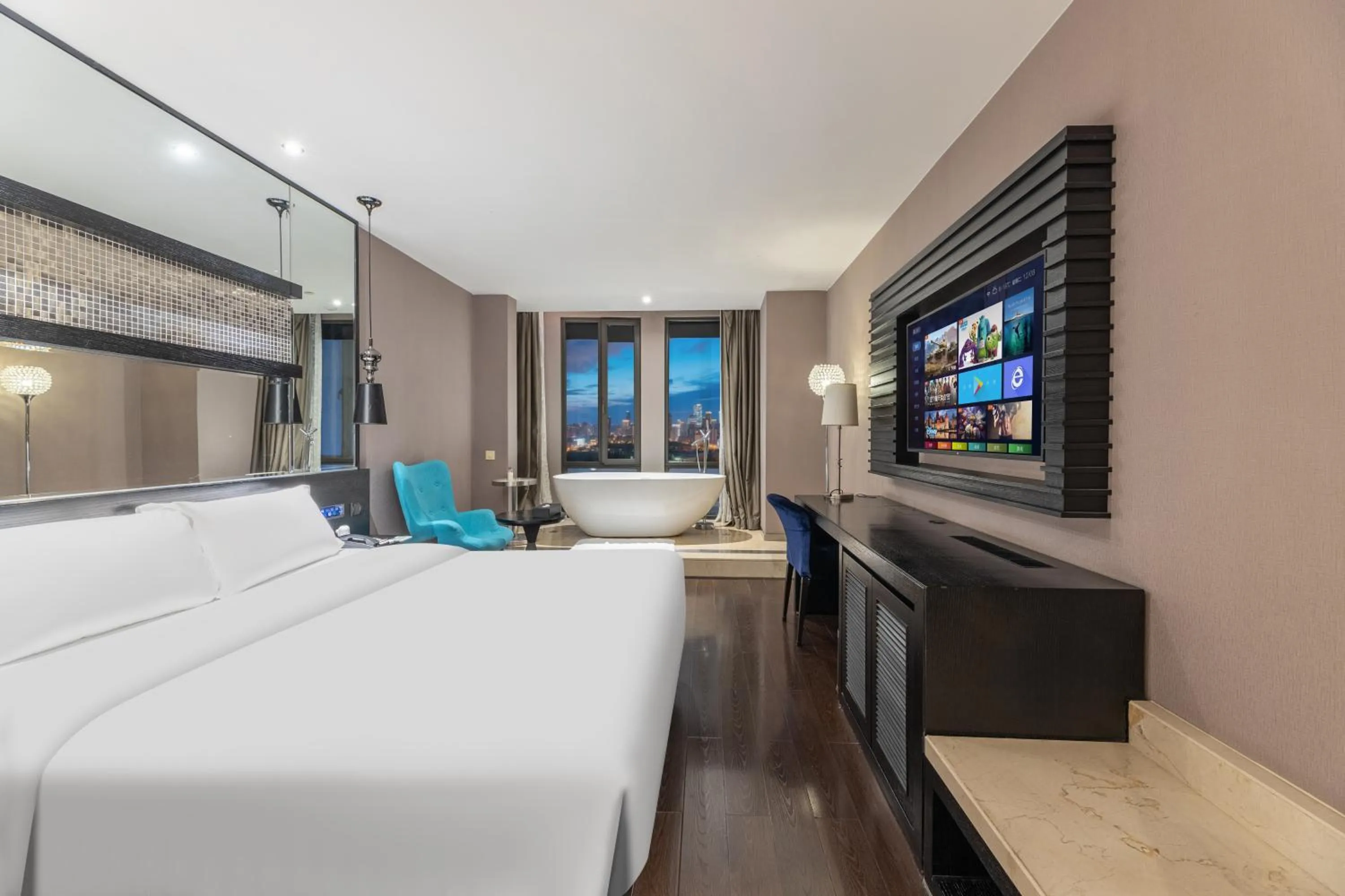 Bed in Guangzhou Baiyun Airport Orange Crystal Hotel