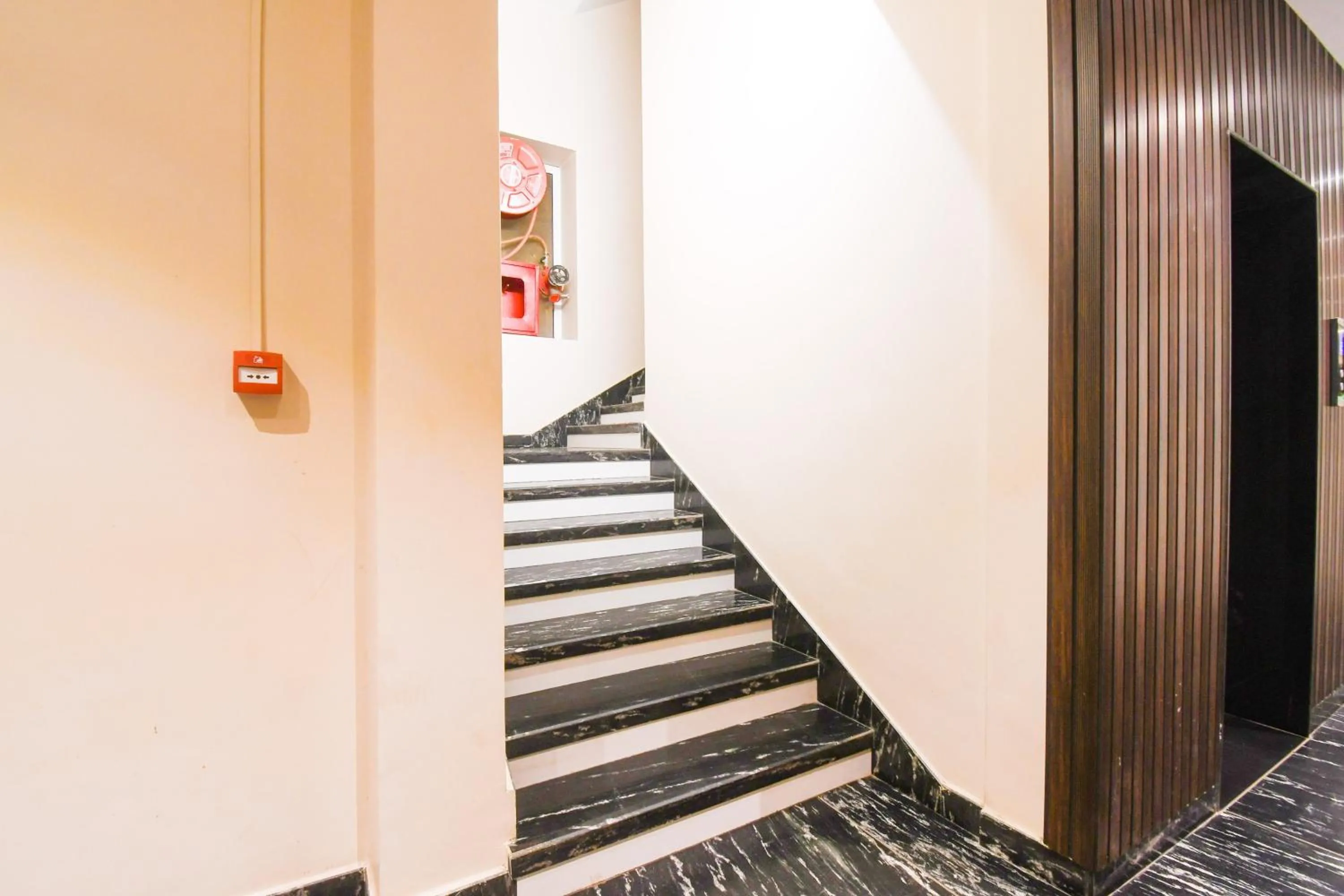 Lobby or reception in Super Townhouse Near Marine Drive