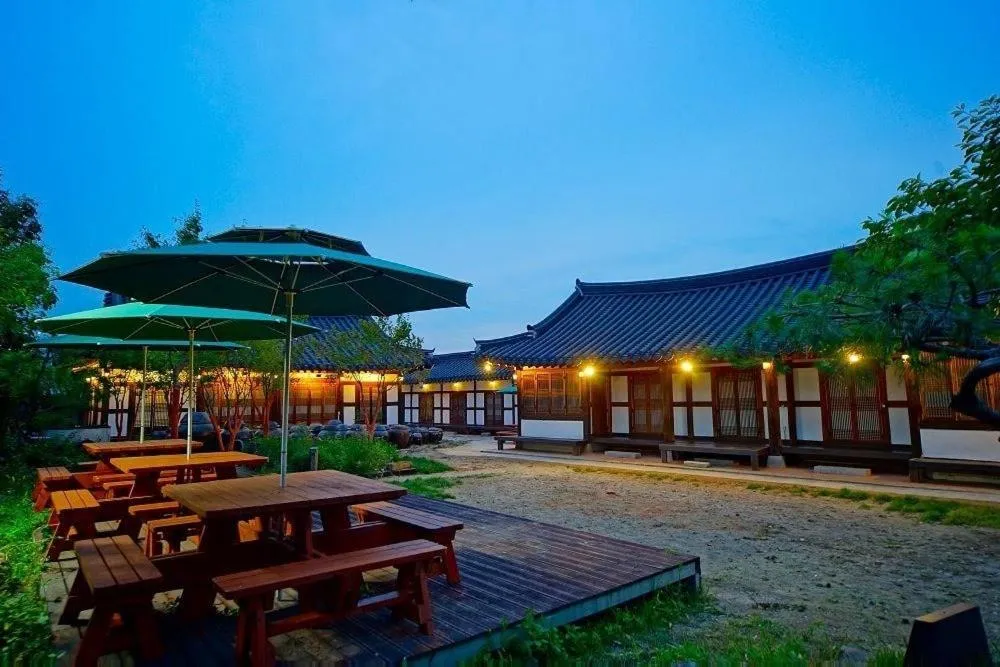 Jeonju Hanok Maeul Dongrakwon Hanok Hotel