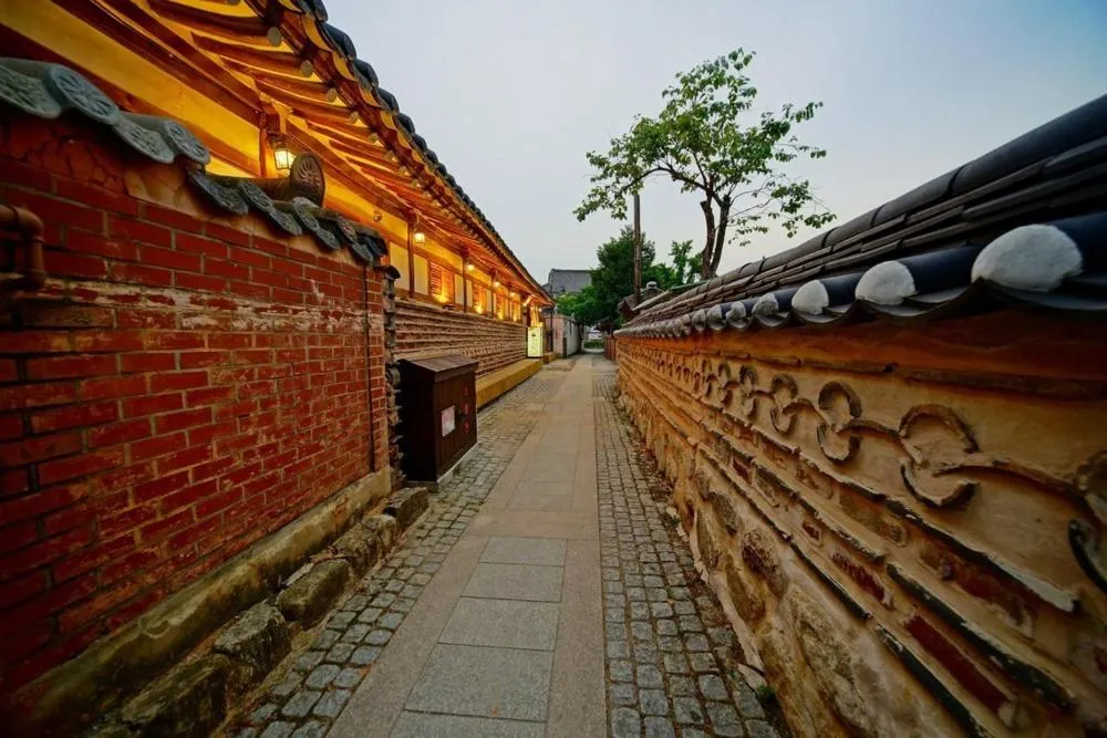Jeonju Hanok Maeul Dongrakwon Hanok Hotel