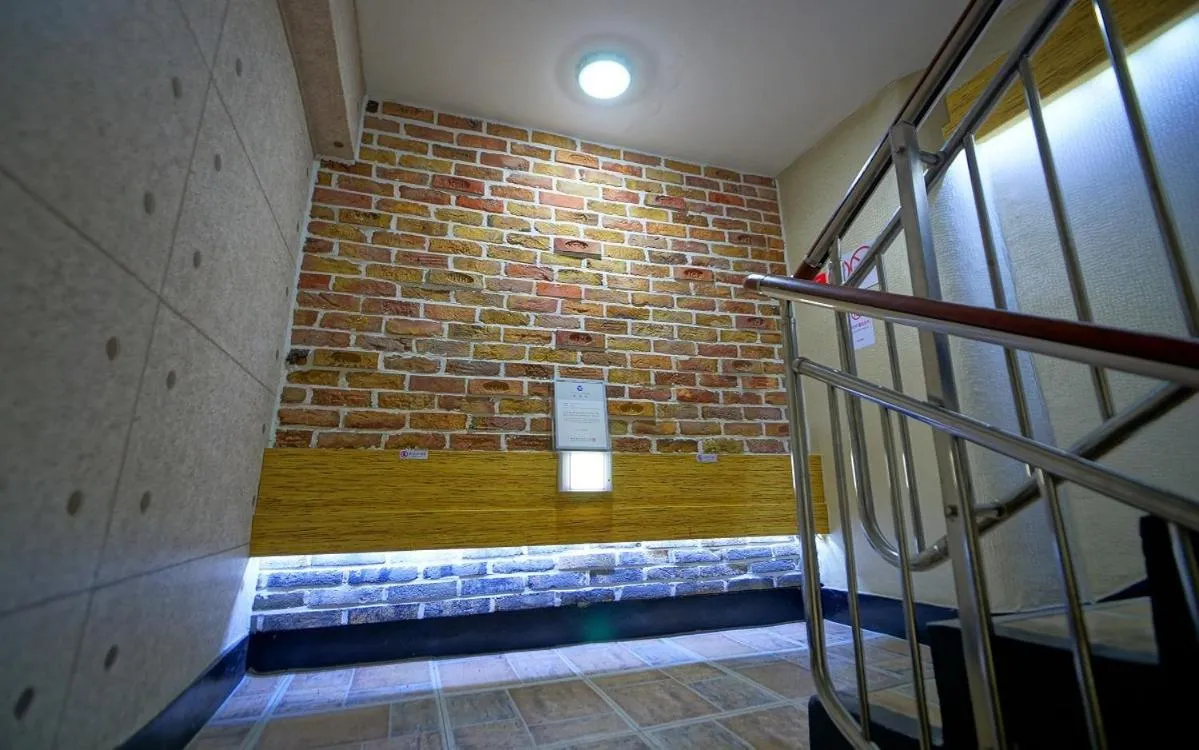 Jeonju Hanok Village Gamyeongru Hanok Hotel