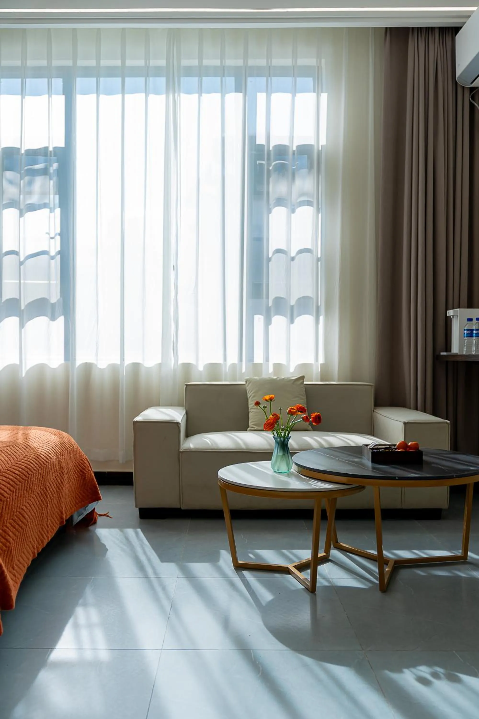 Seating area, Bed in Wuyi Whispering Maple