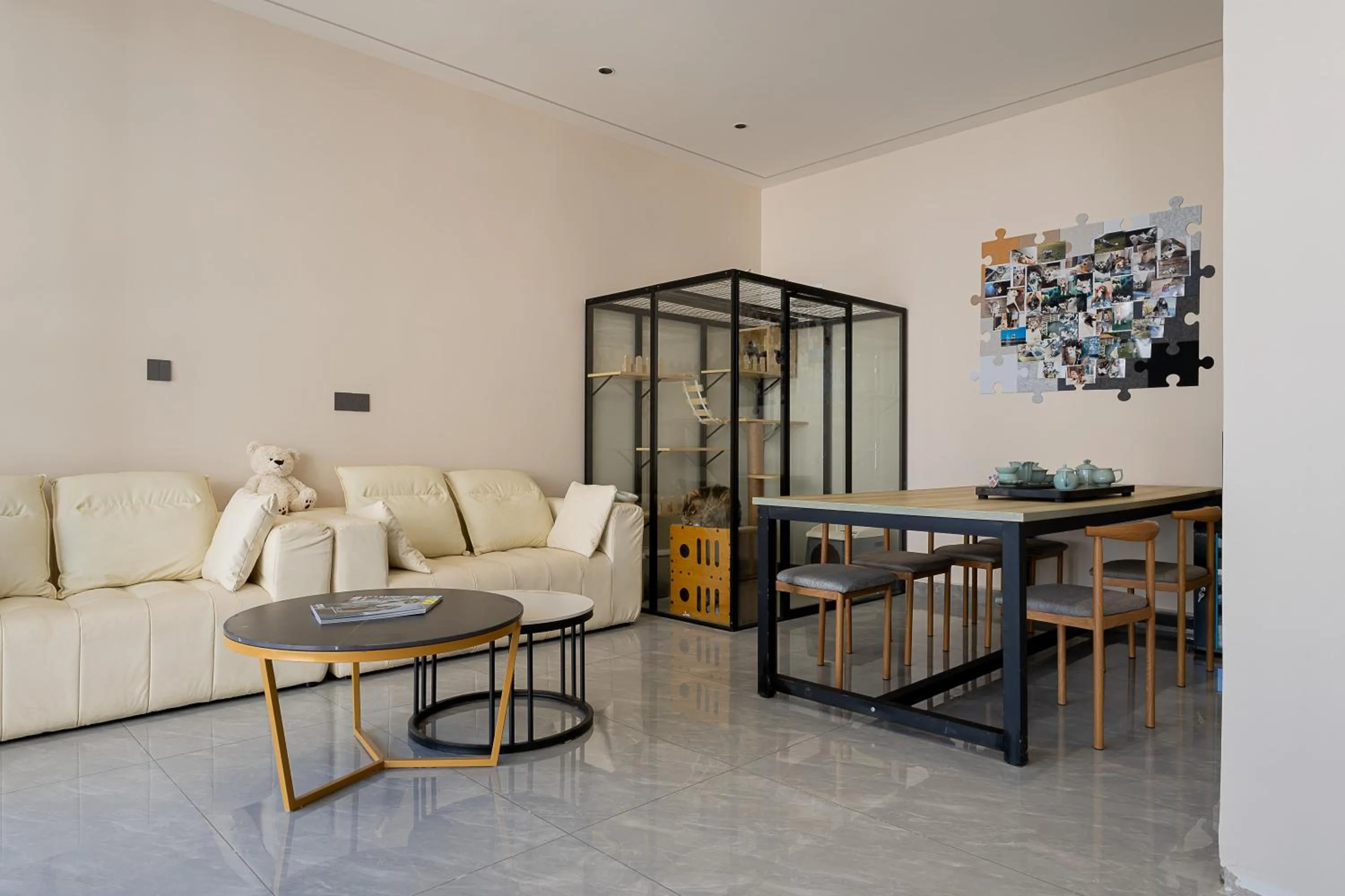 Seating area in Wuyi Whispering Maple