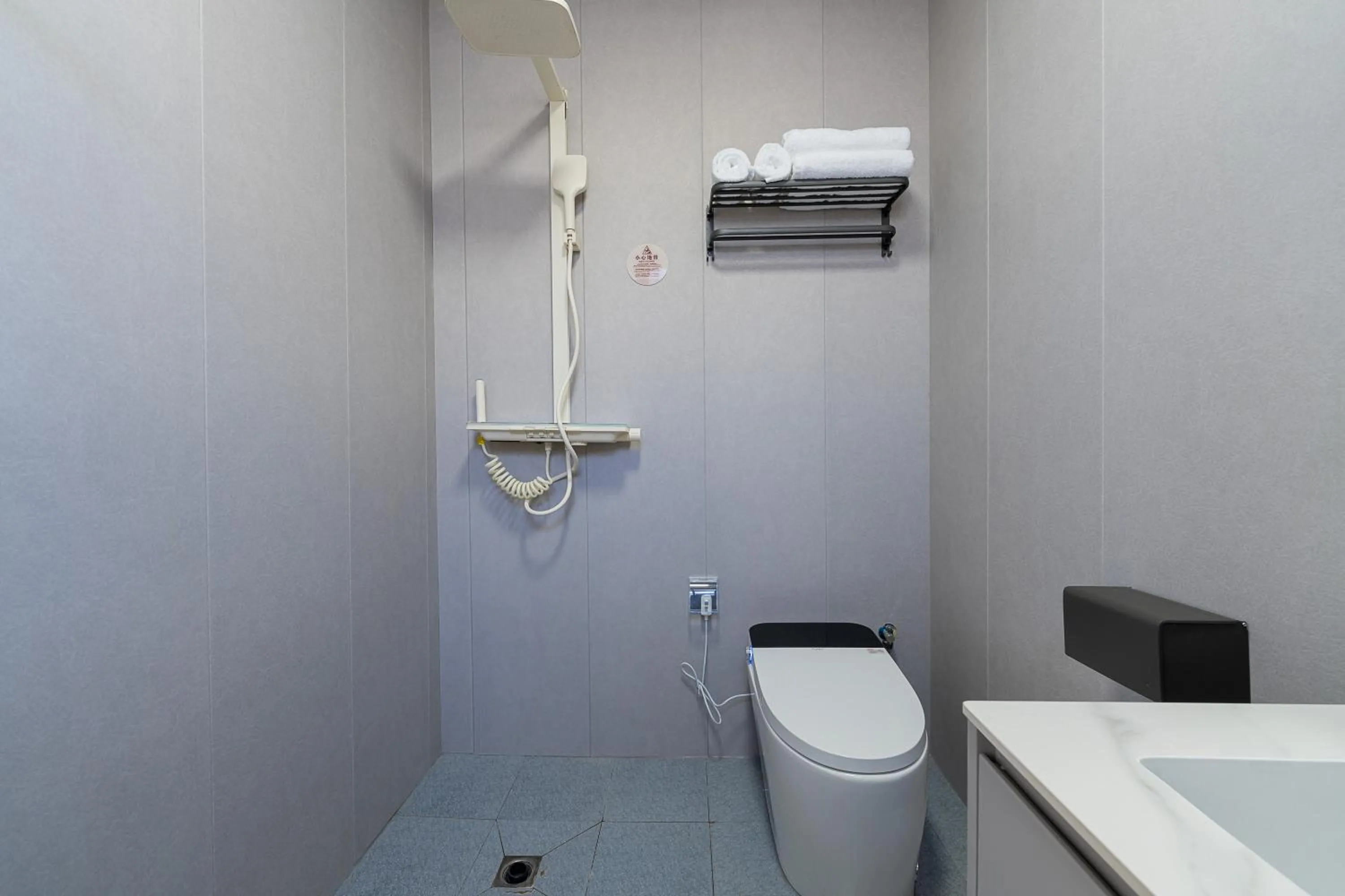 Toilet in Wuyi Whispering Maple