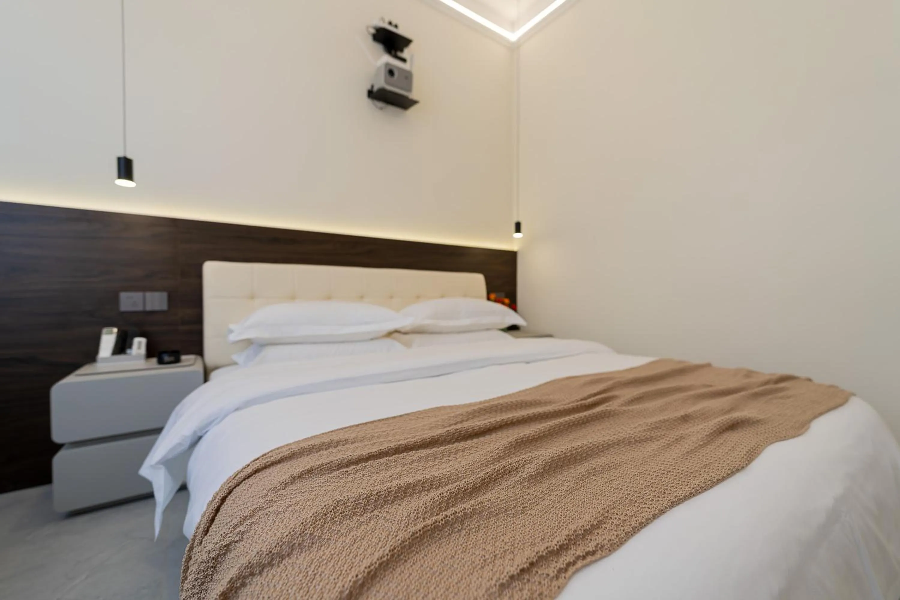 Bed in Wuyi Whispering Maple