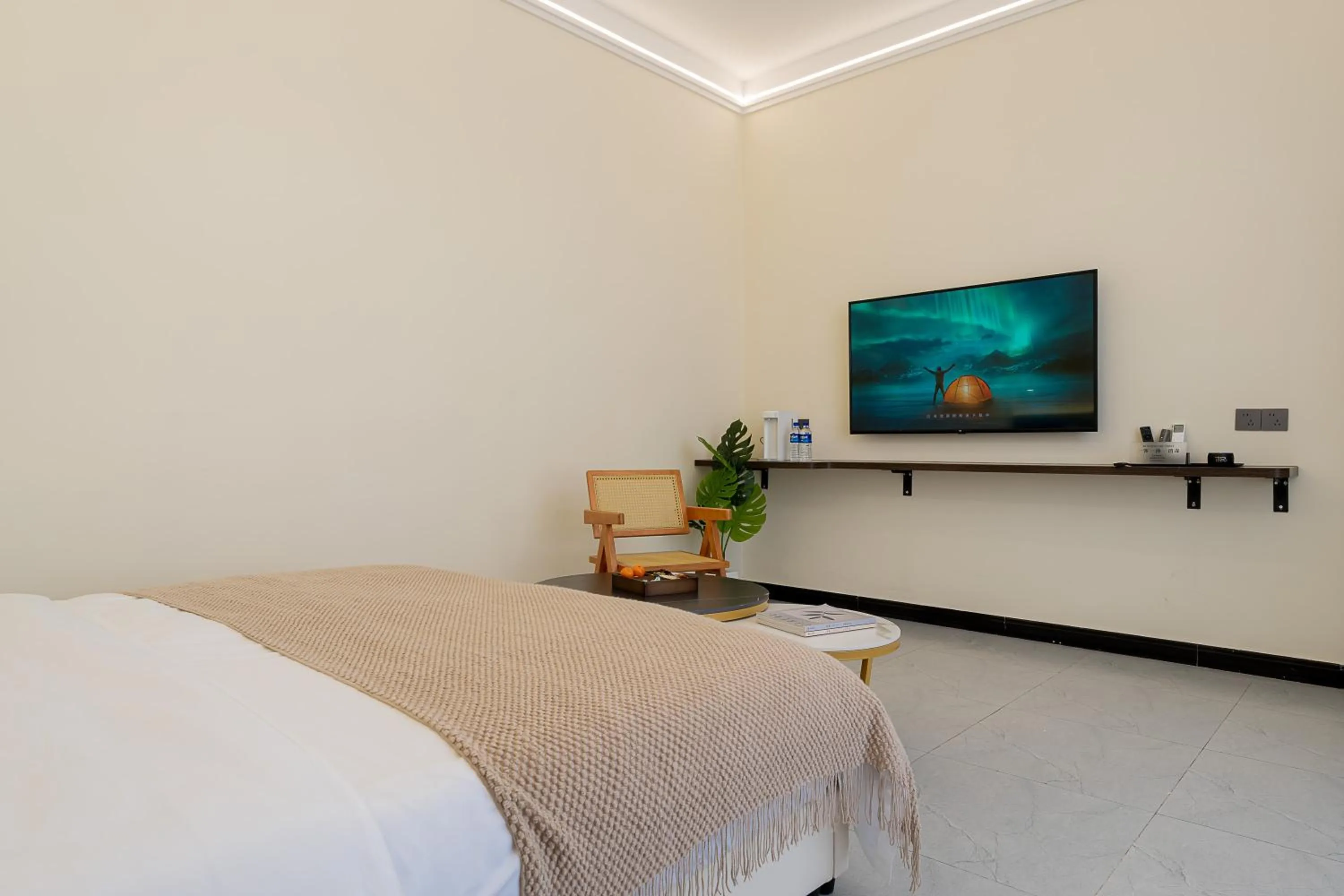 Bed in Wuyi Whispering Maple