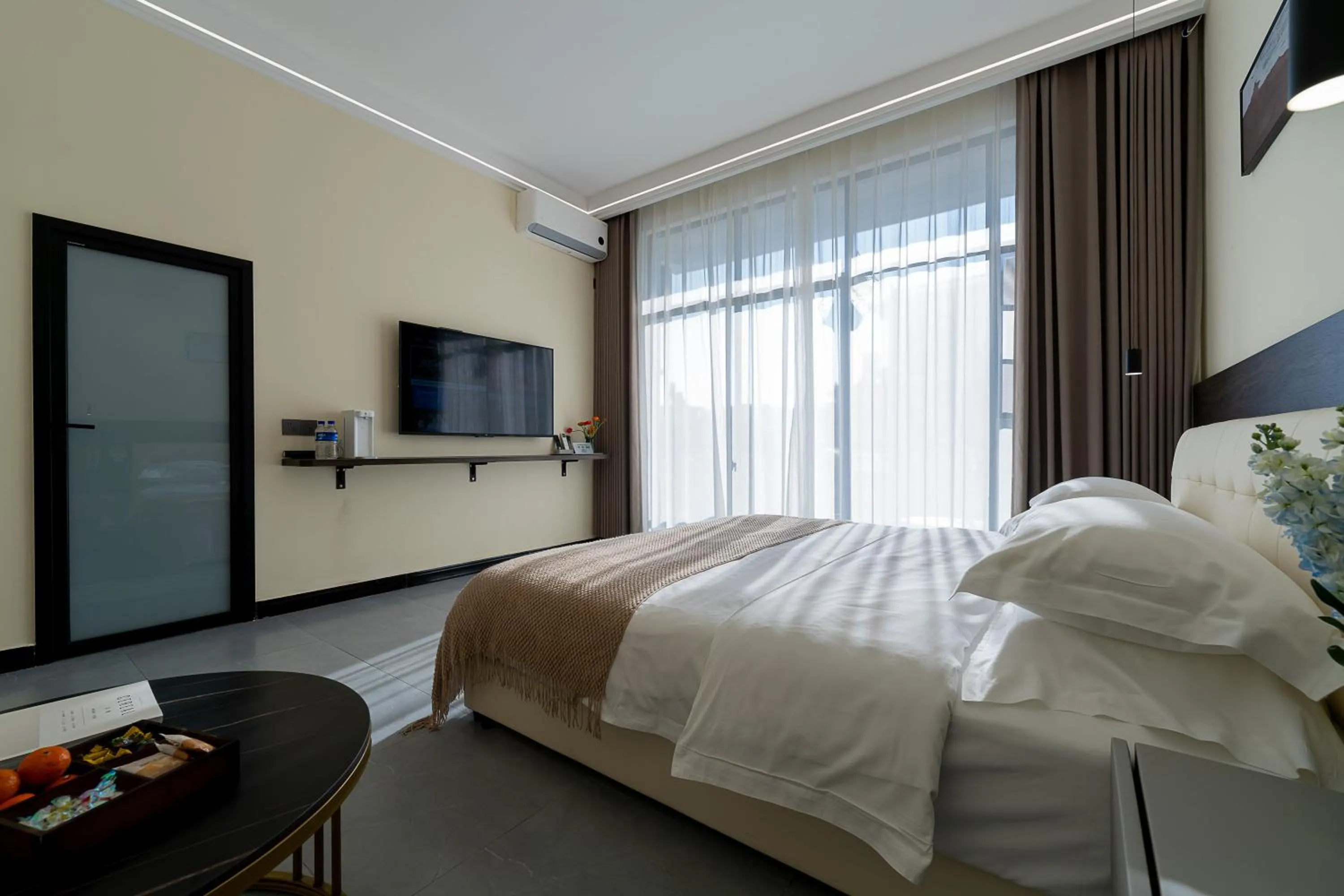 Bed in Wuyi Whispering Maple