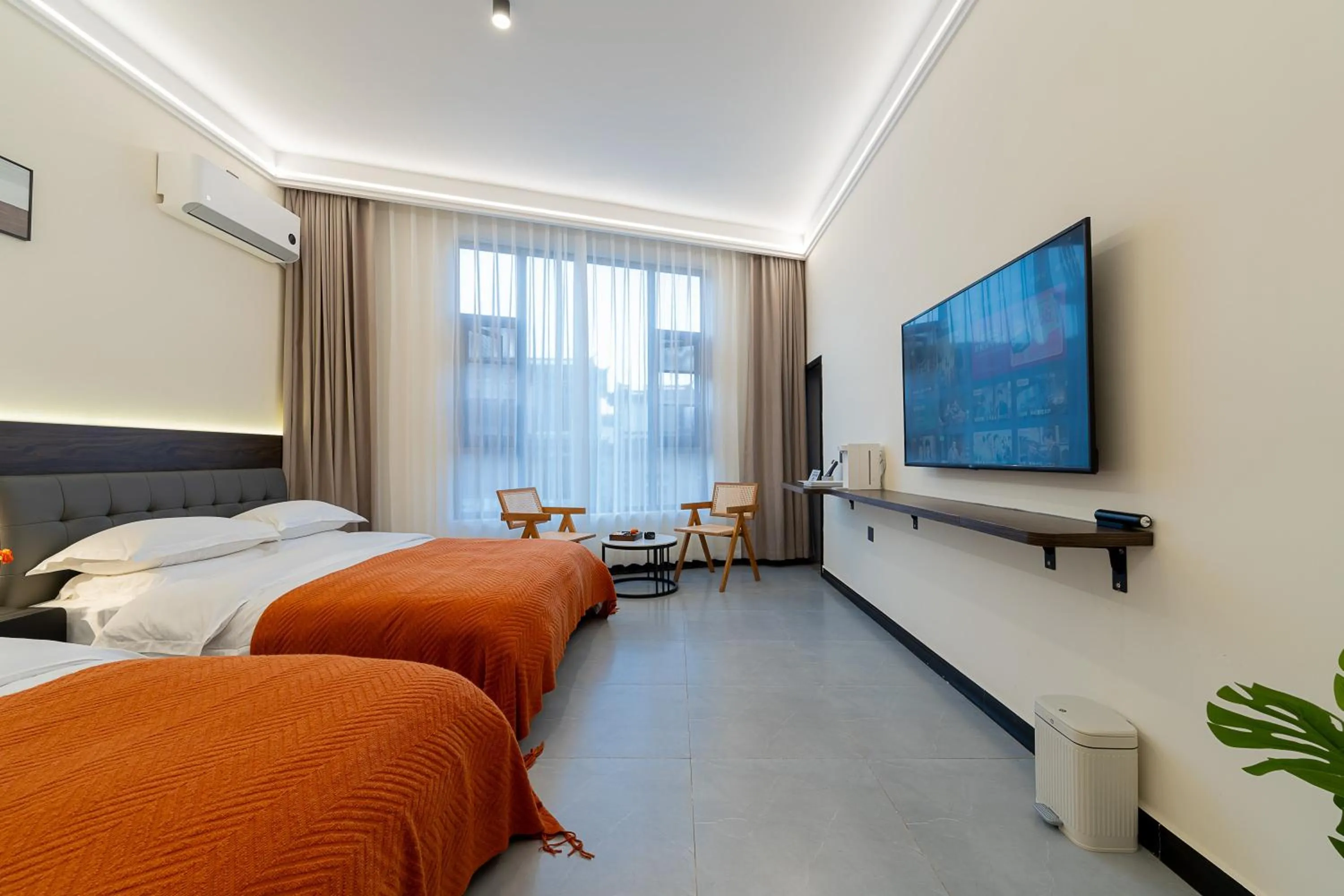 Bed in Wuyi Whispering Maple