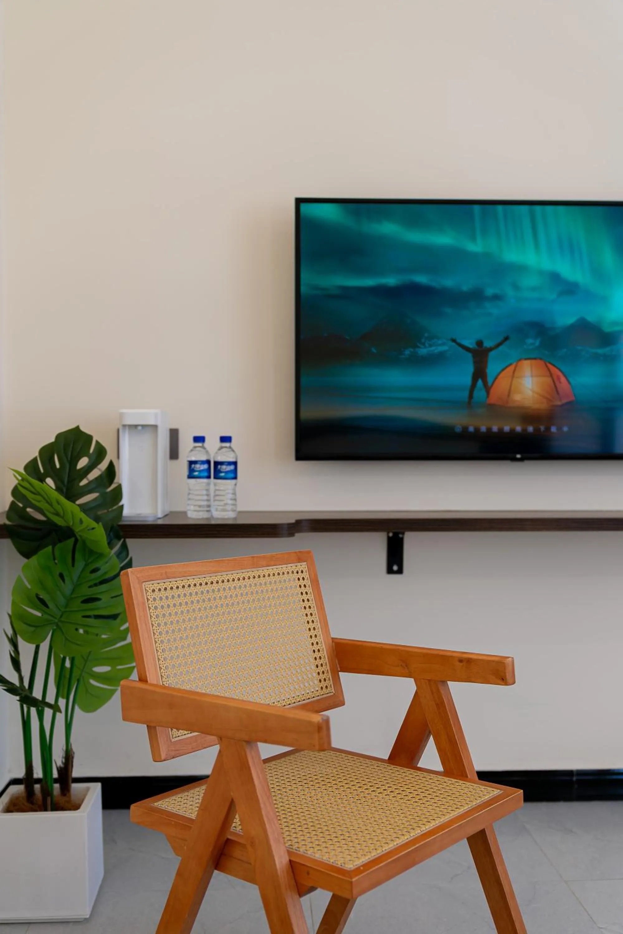 TV and multimedia in Wuyi Whispering Maple