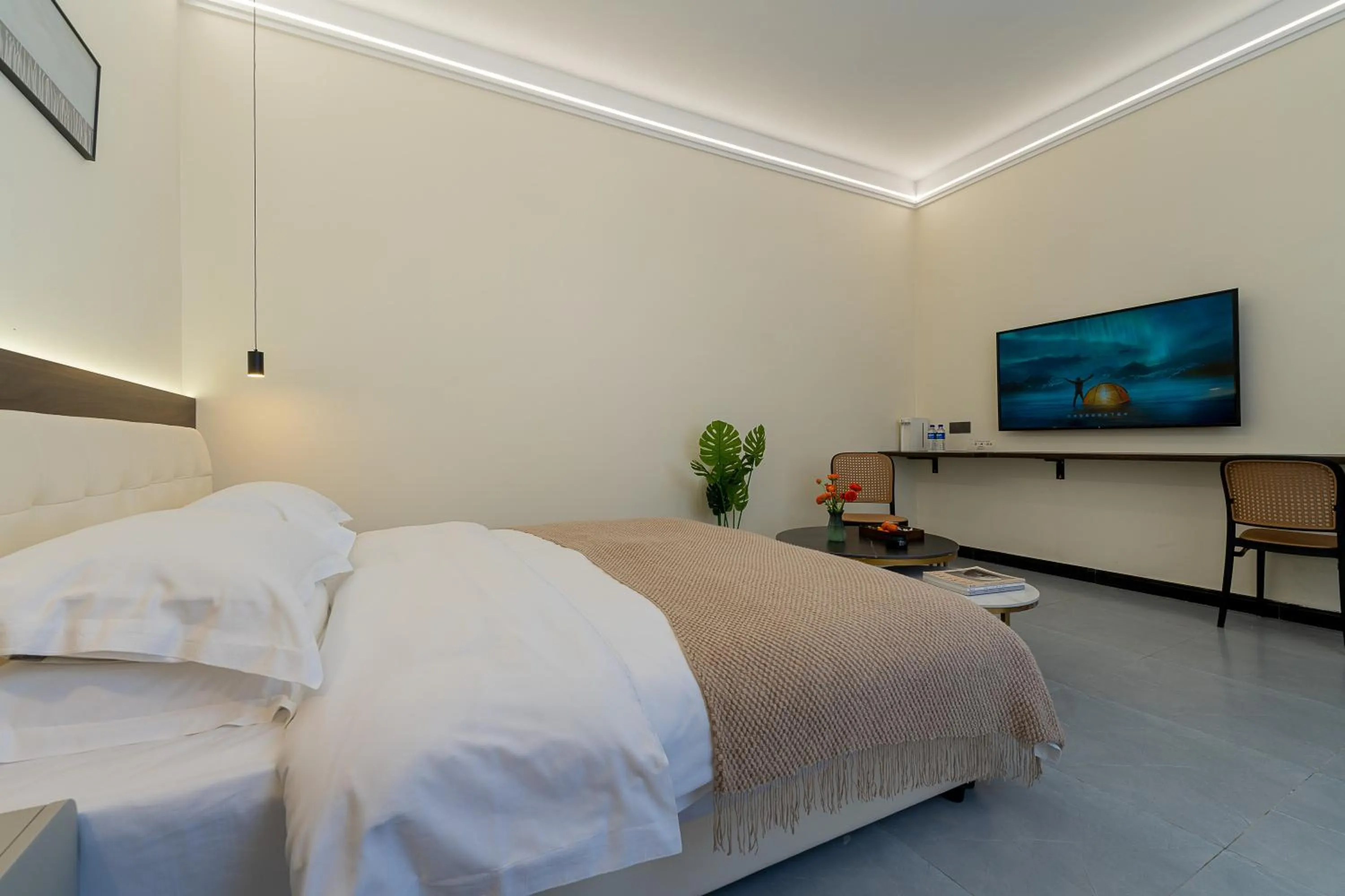 Photo of the whole room, Bed in Wuyi Whispering Maple