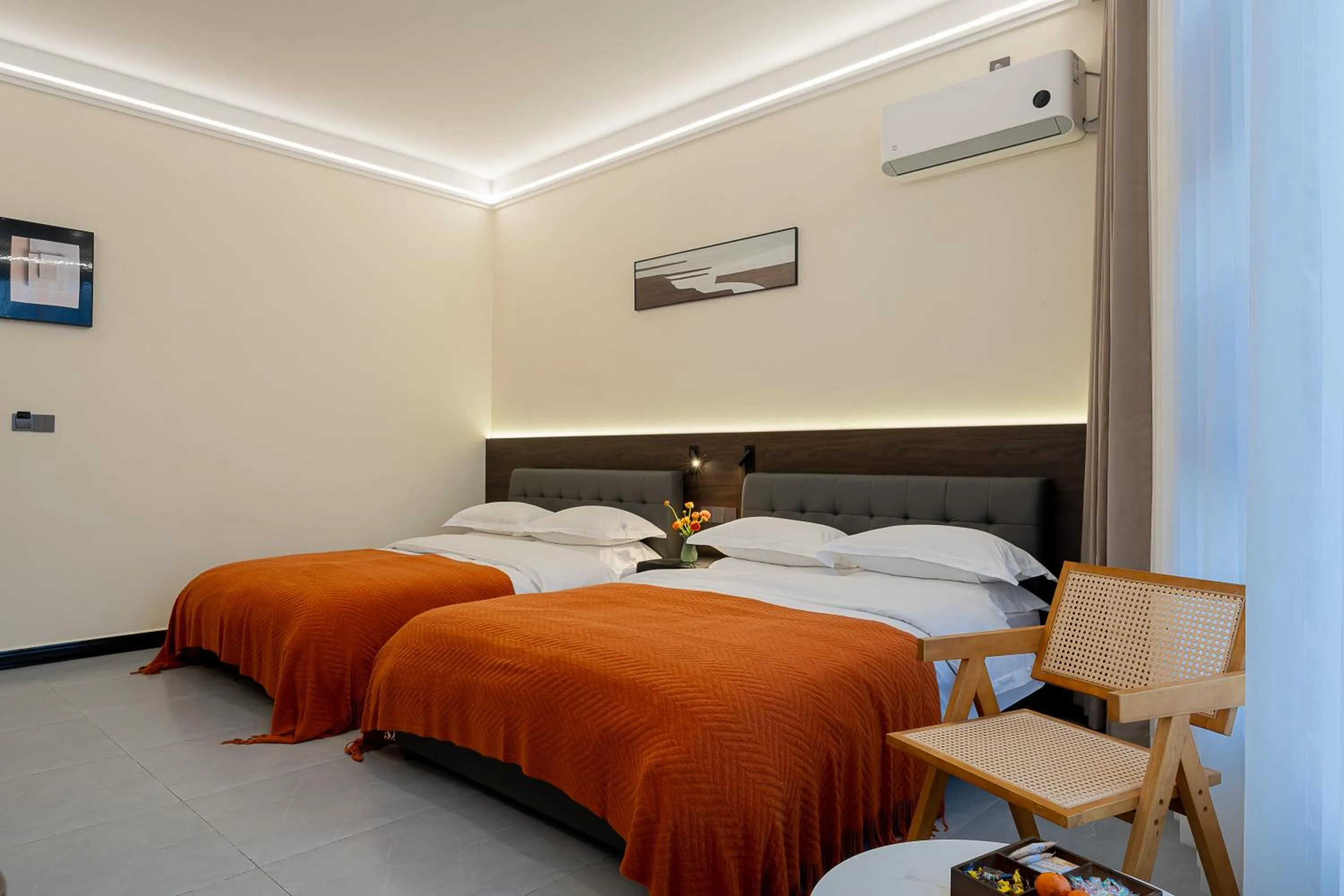 Bed in Wuyi Whispering Maple