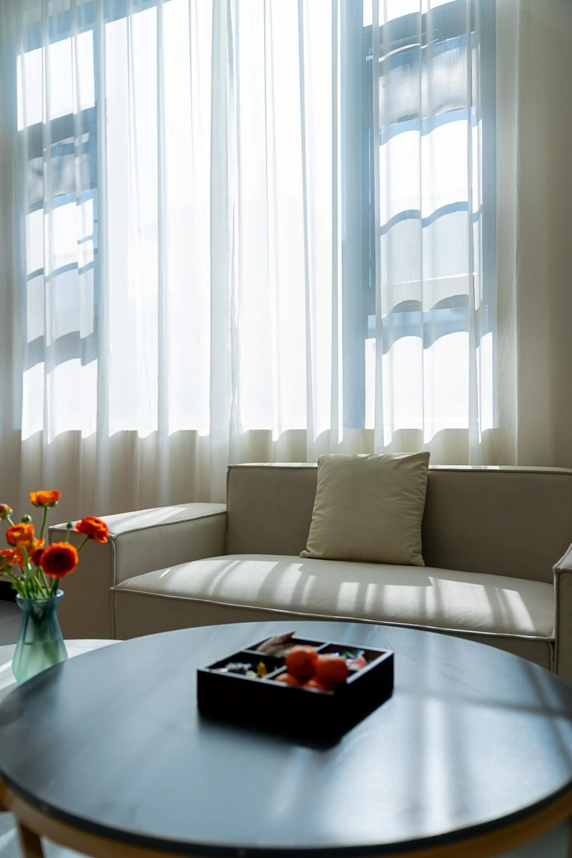 Seating area in Wuyi Whispering Maple