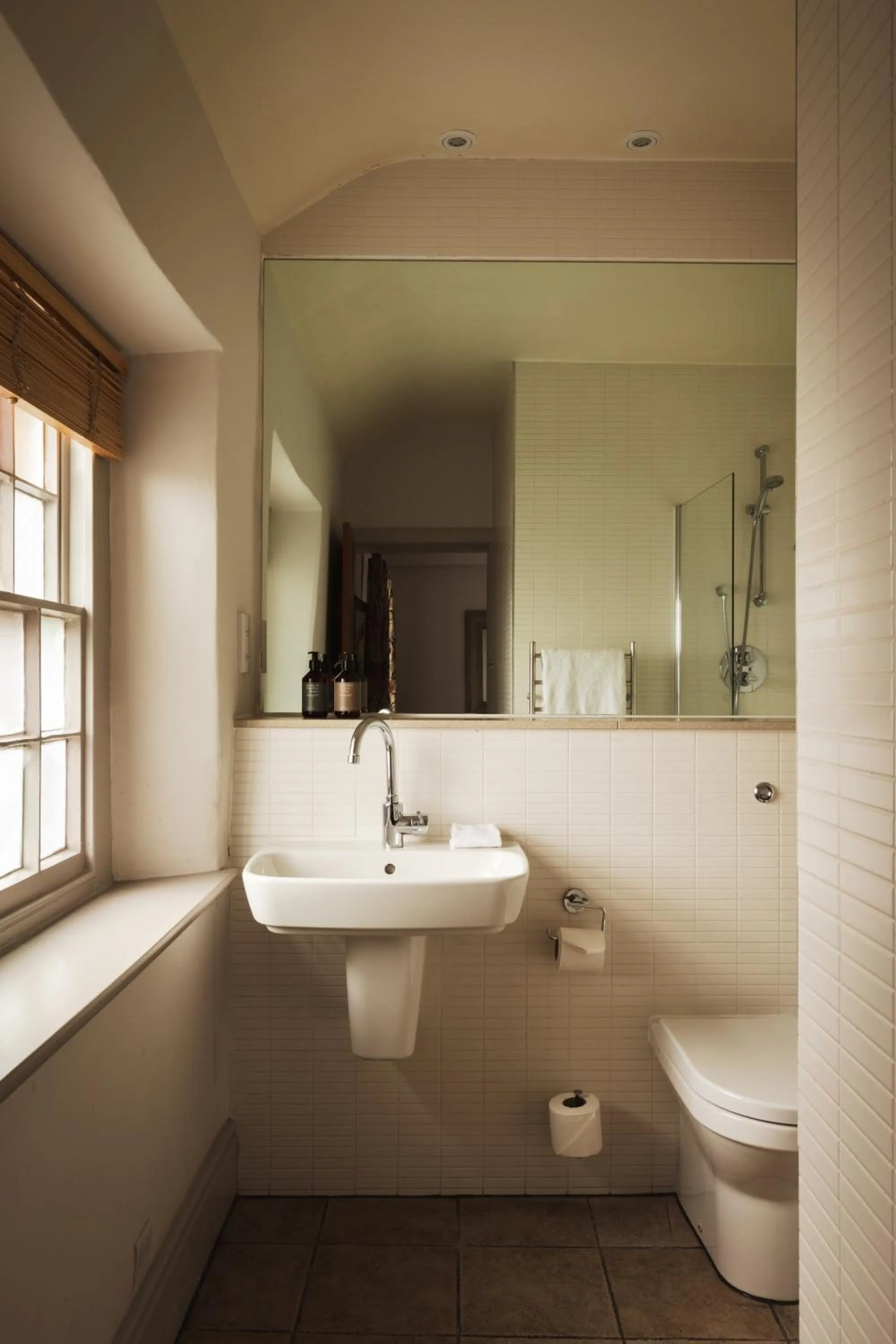 Bathroom in The Pilsley Inn - Chatsworth