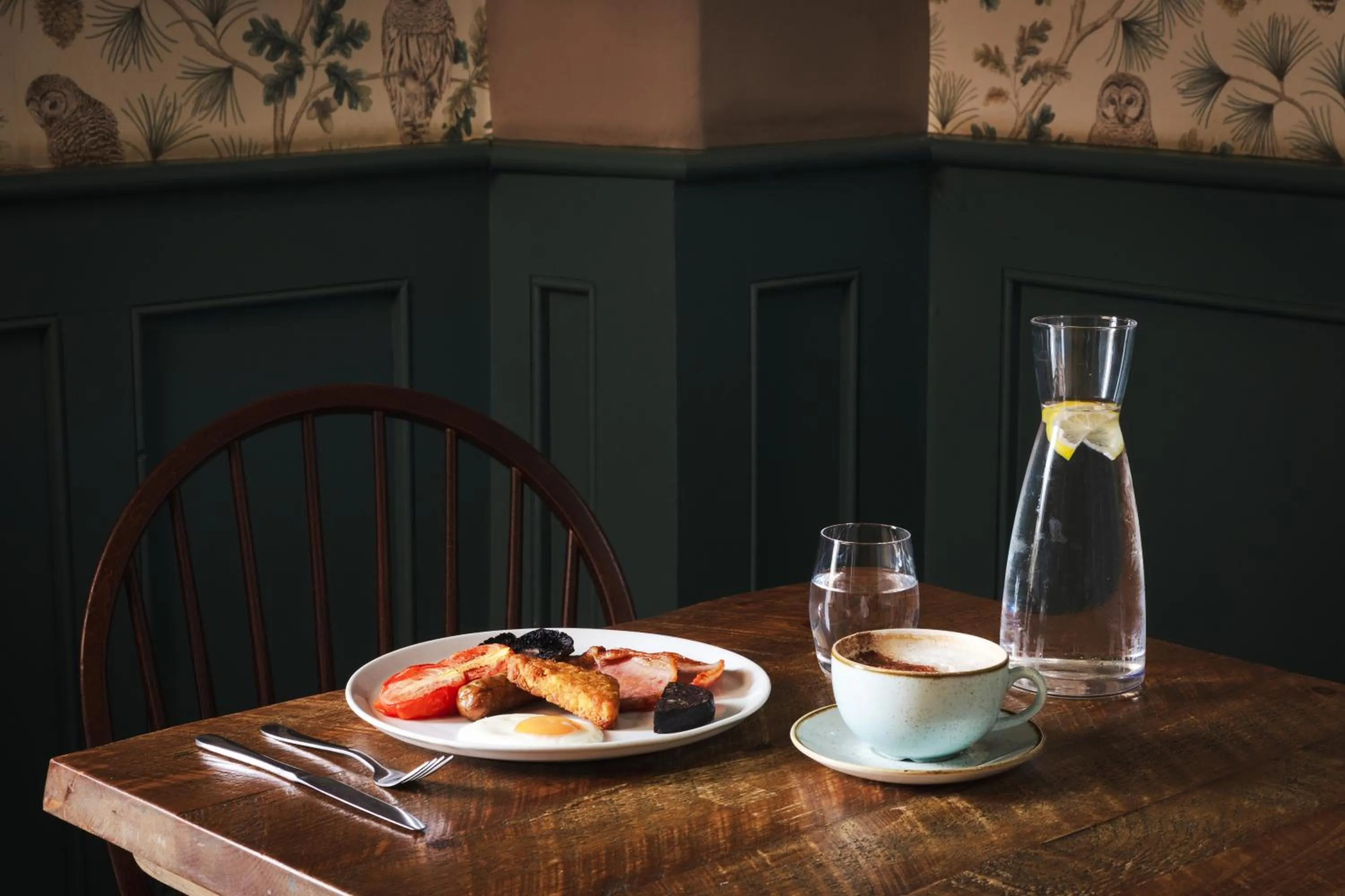 Food and drinks in The Pilsley Inn - Chatsworth