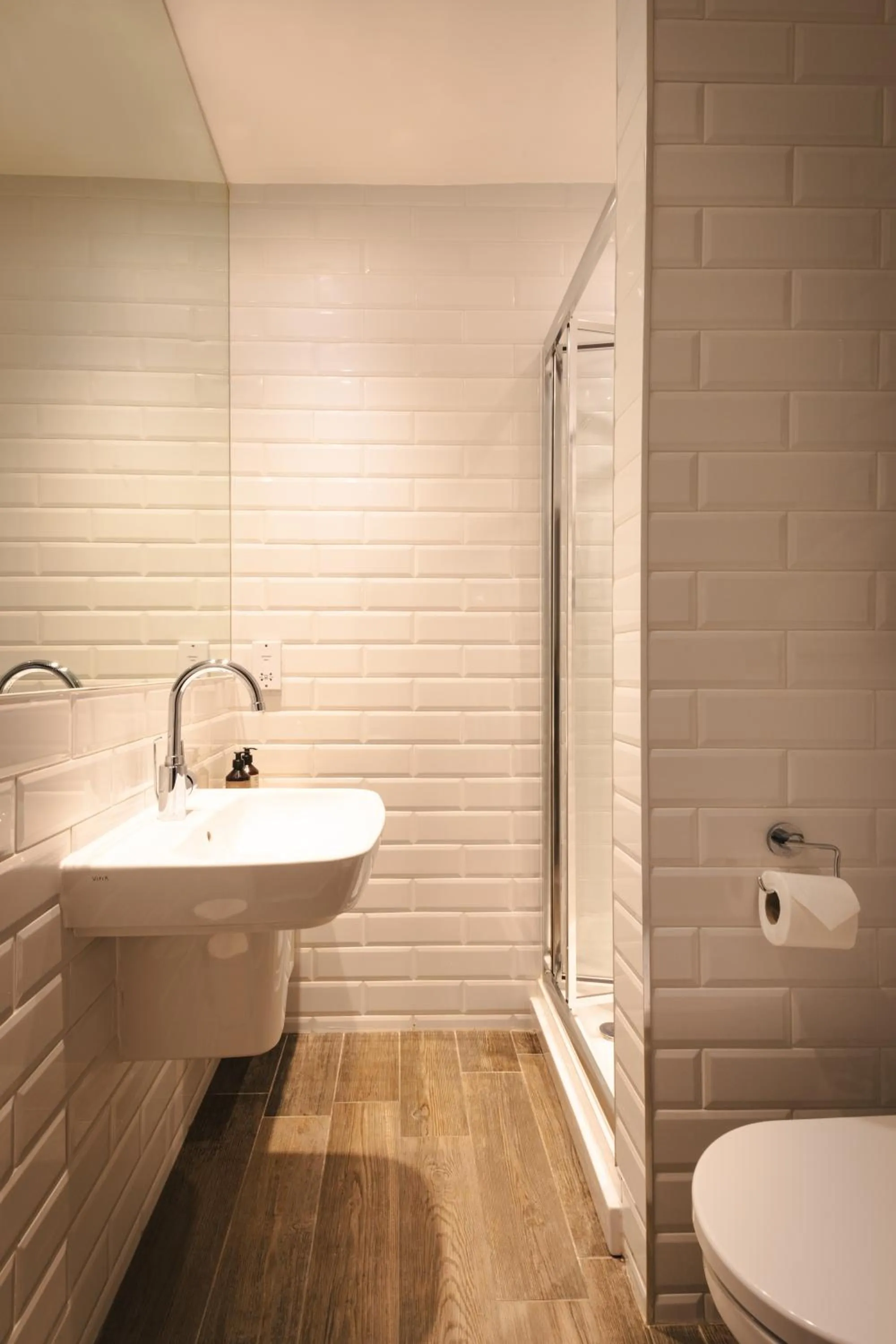 Bathroom in The Pilsley Inn - Chatsworth