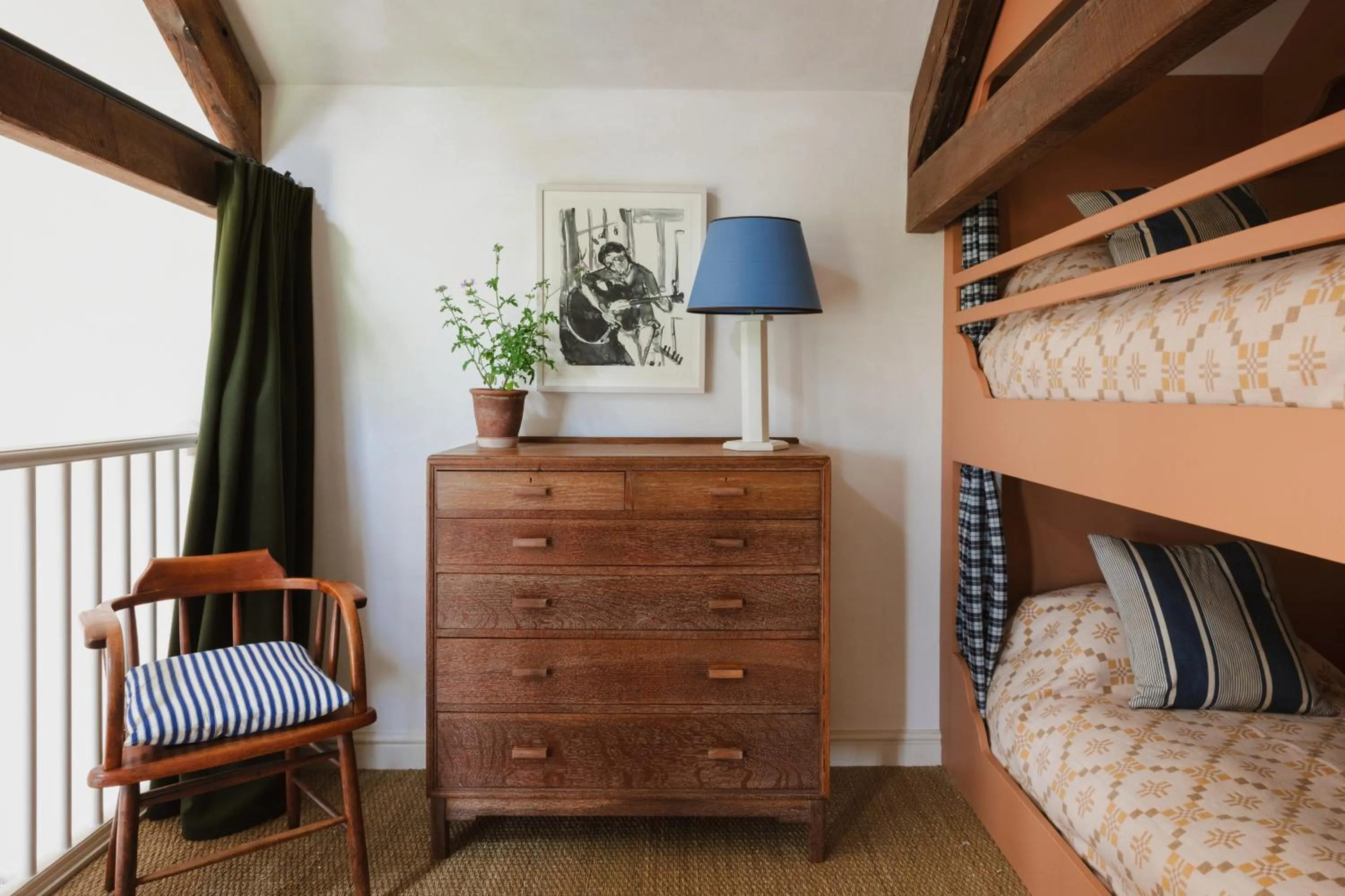 bunk bed, Bed in The Pilsley Inn - Chatsworth