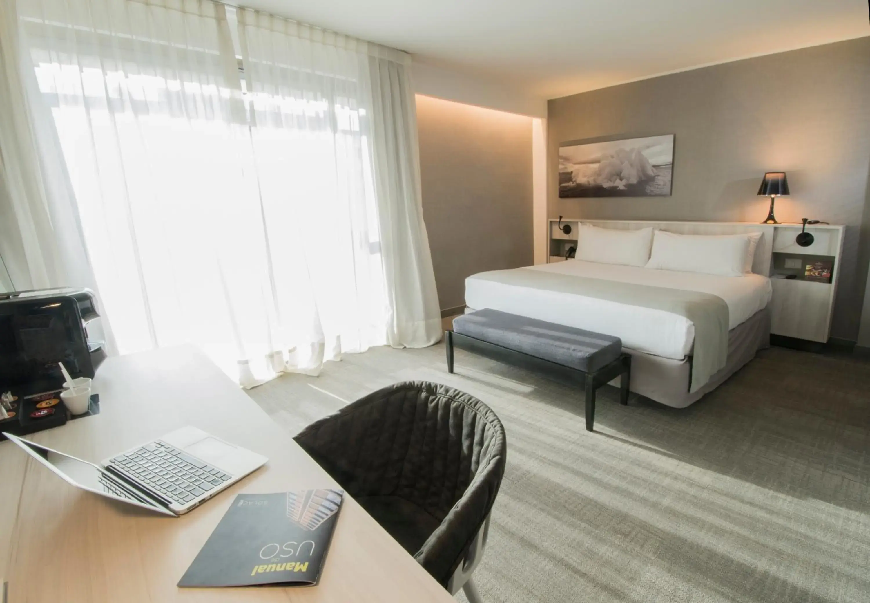 Superior King Room in Solace Hotel Santiago Superior King Room in Solace Hotel Santiago