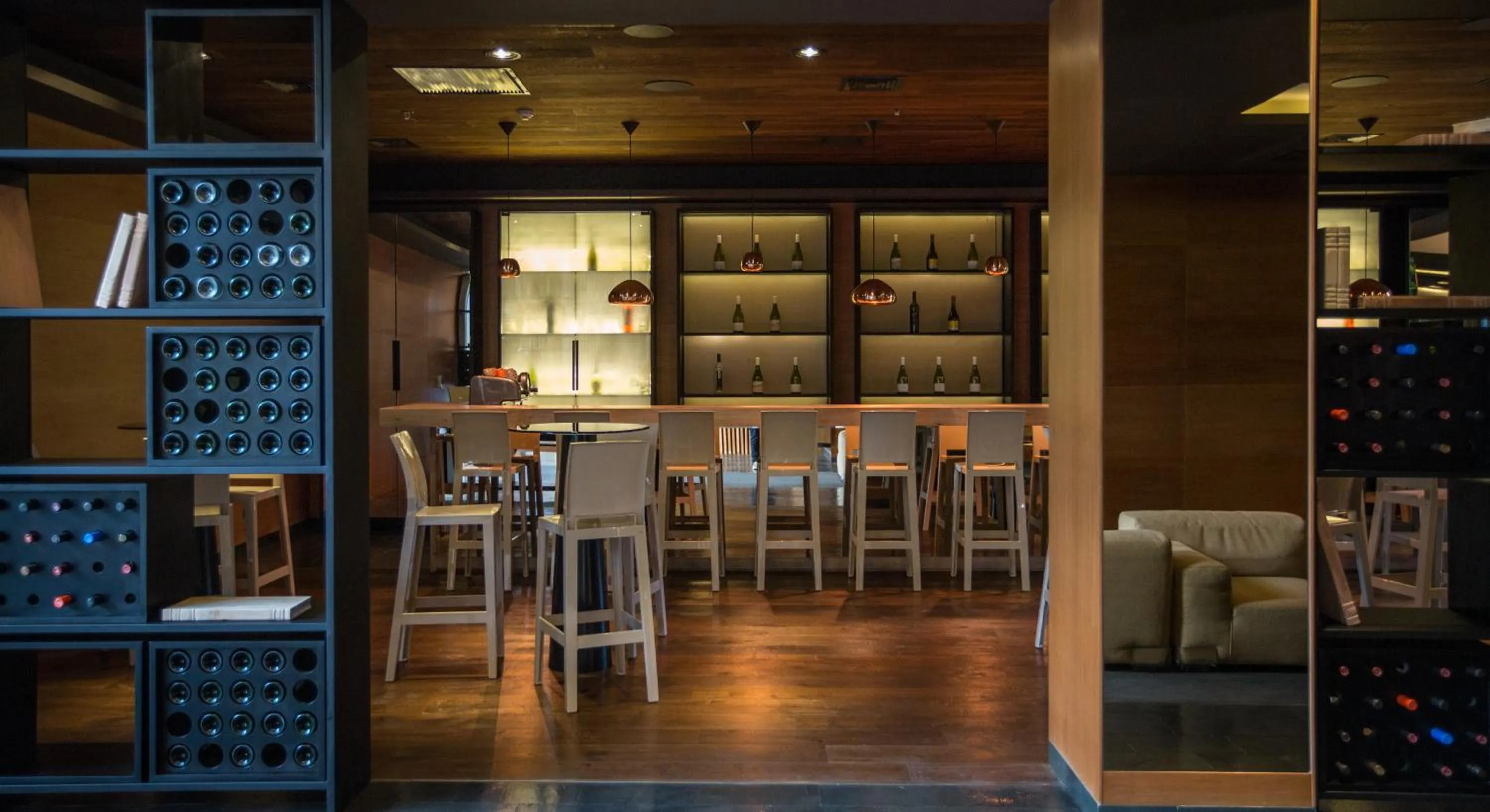 Lounge or bar in Solace Hotel Santiago