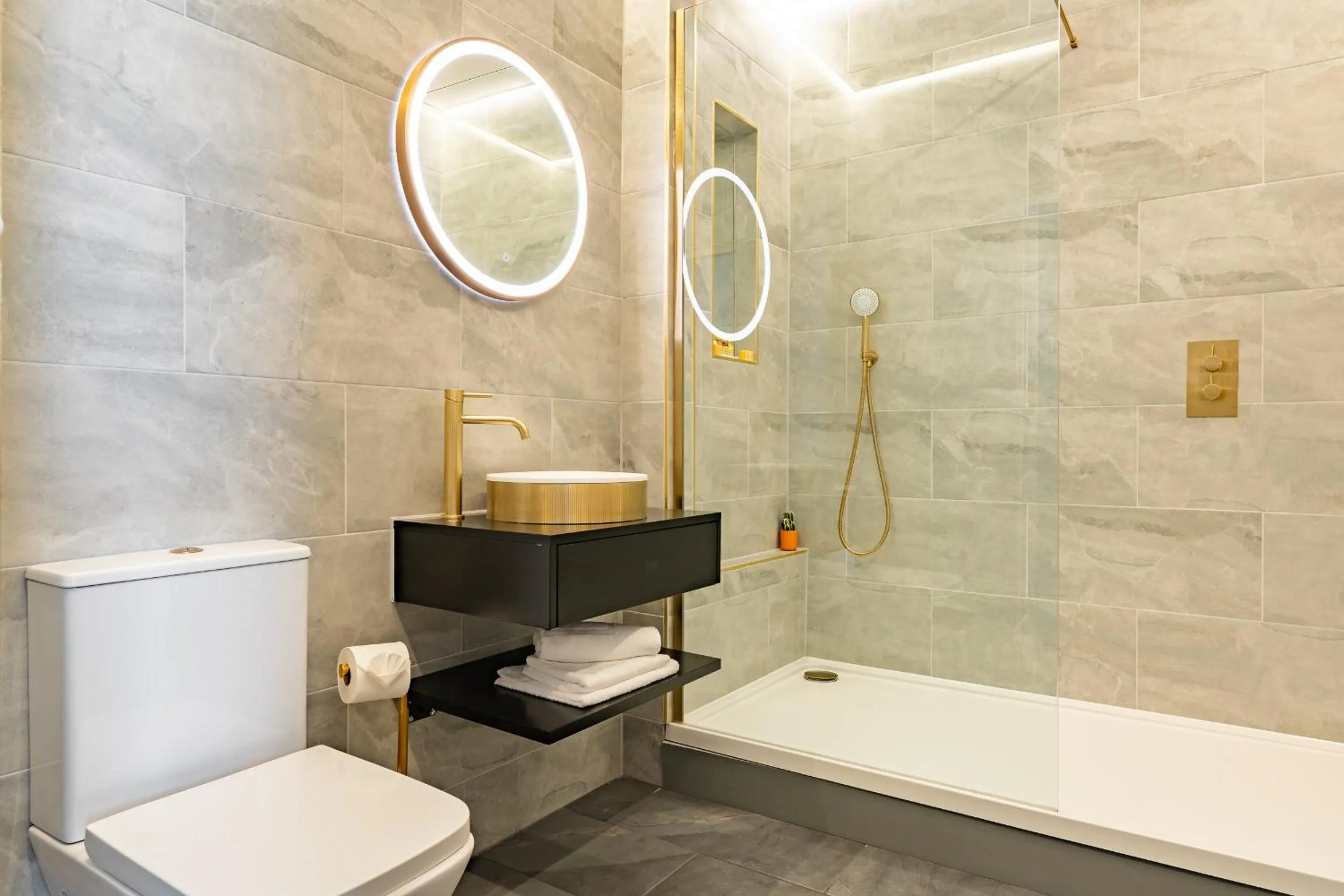 Bathroom in Above Hotels