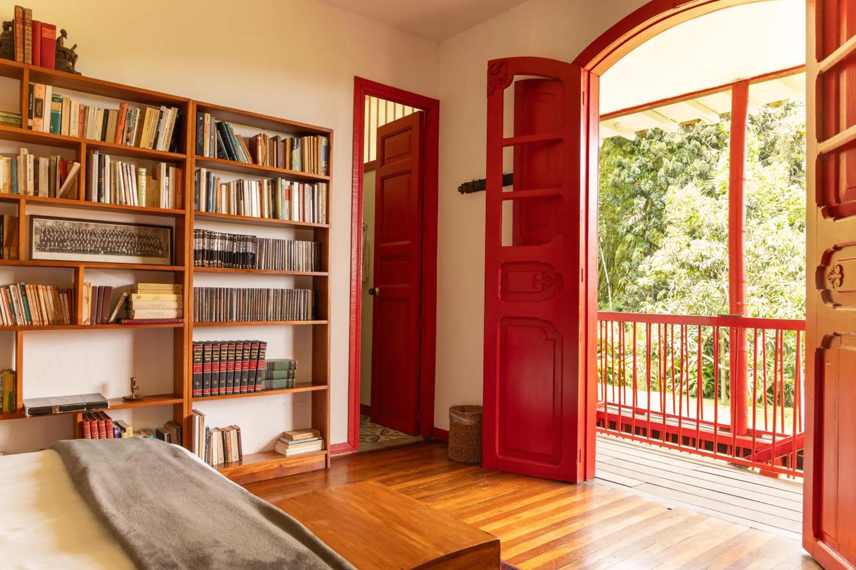 Bed in Hacienda Venecia Coffee Farm Hotel
