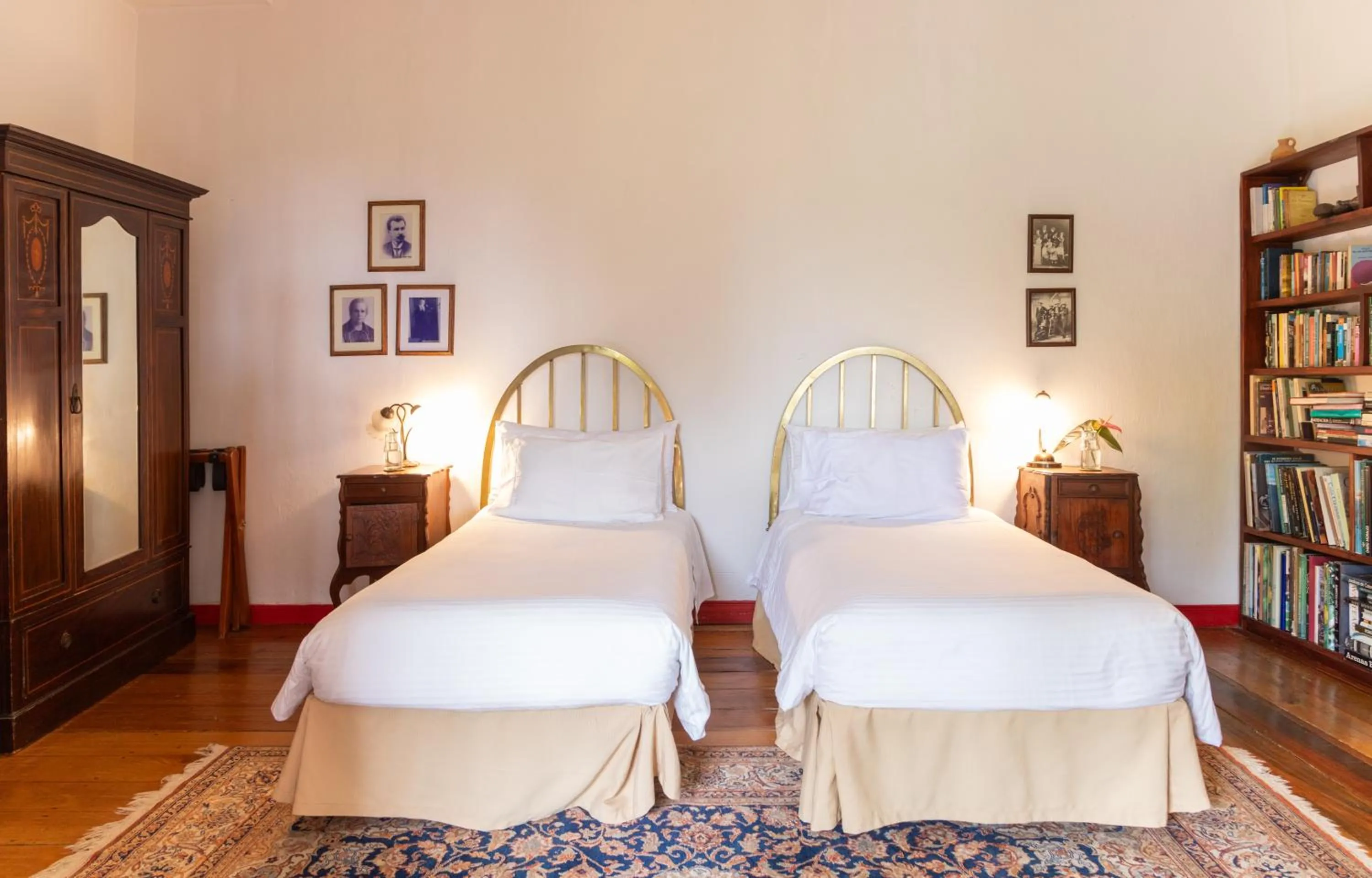 Bed in Hacienda Venecia Coffee Farm Hotel