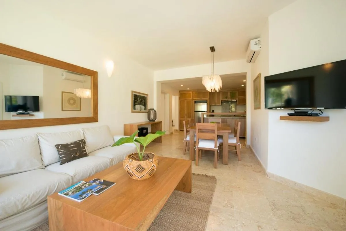 Living room in Coson Bay