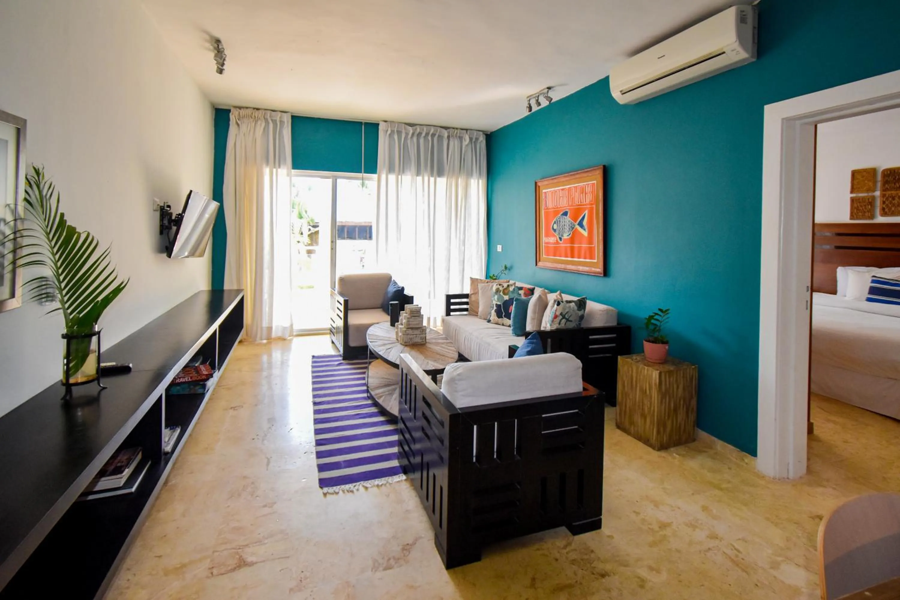 Living room, Bed in Coson Bay