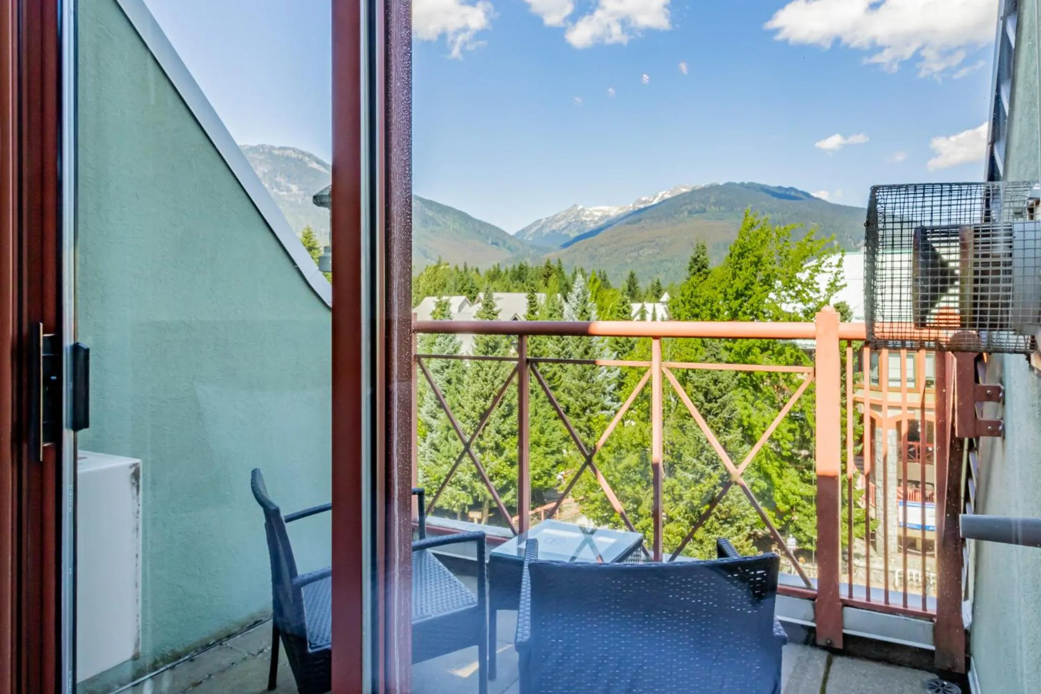 Balcony/Terrace in Alpenglow Lodge by Elevate Vacations