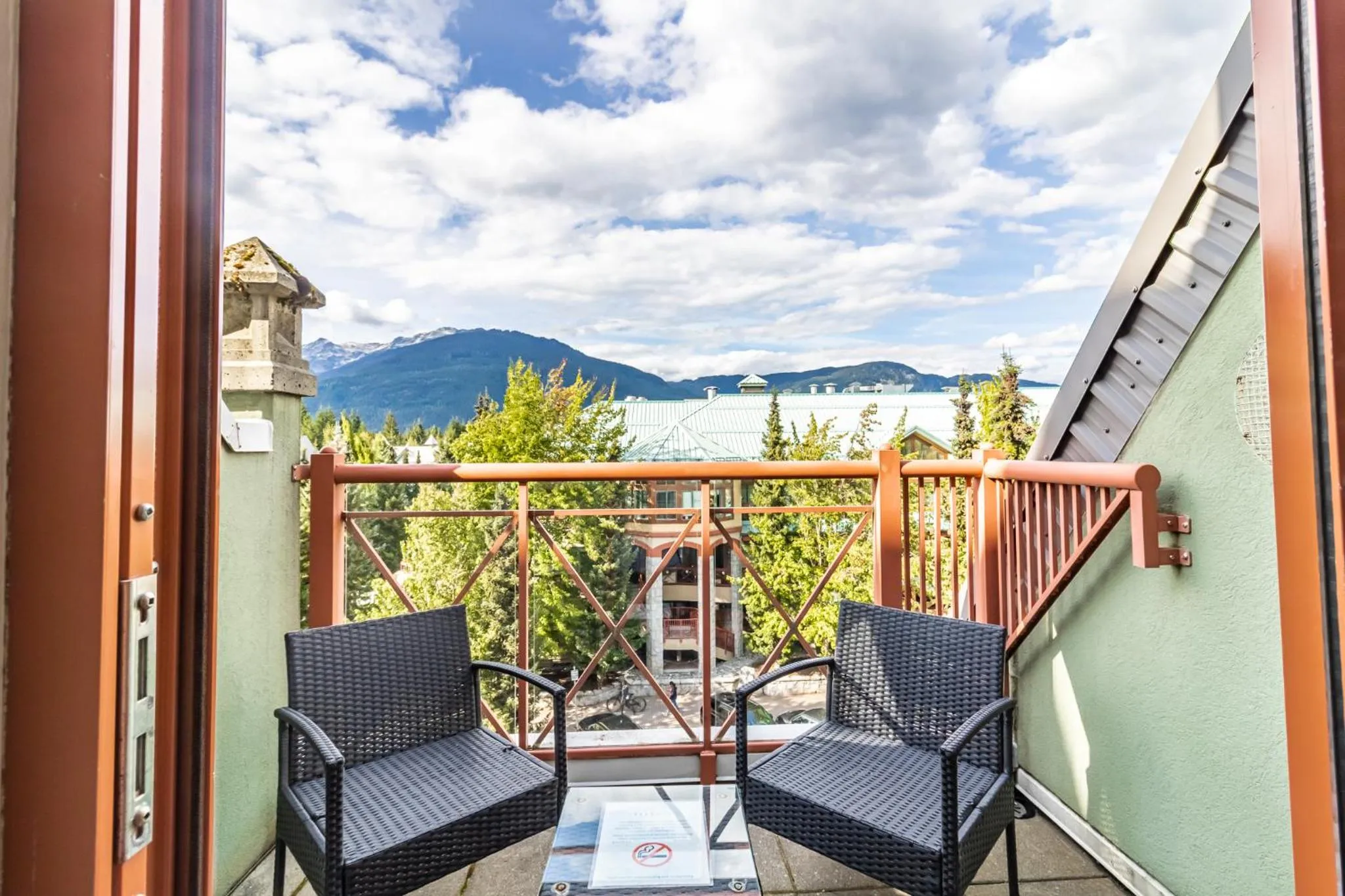 Balcony/Terrace in Alpenglow Lodge by Elevate Vacations