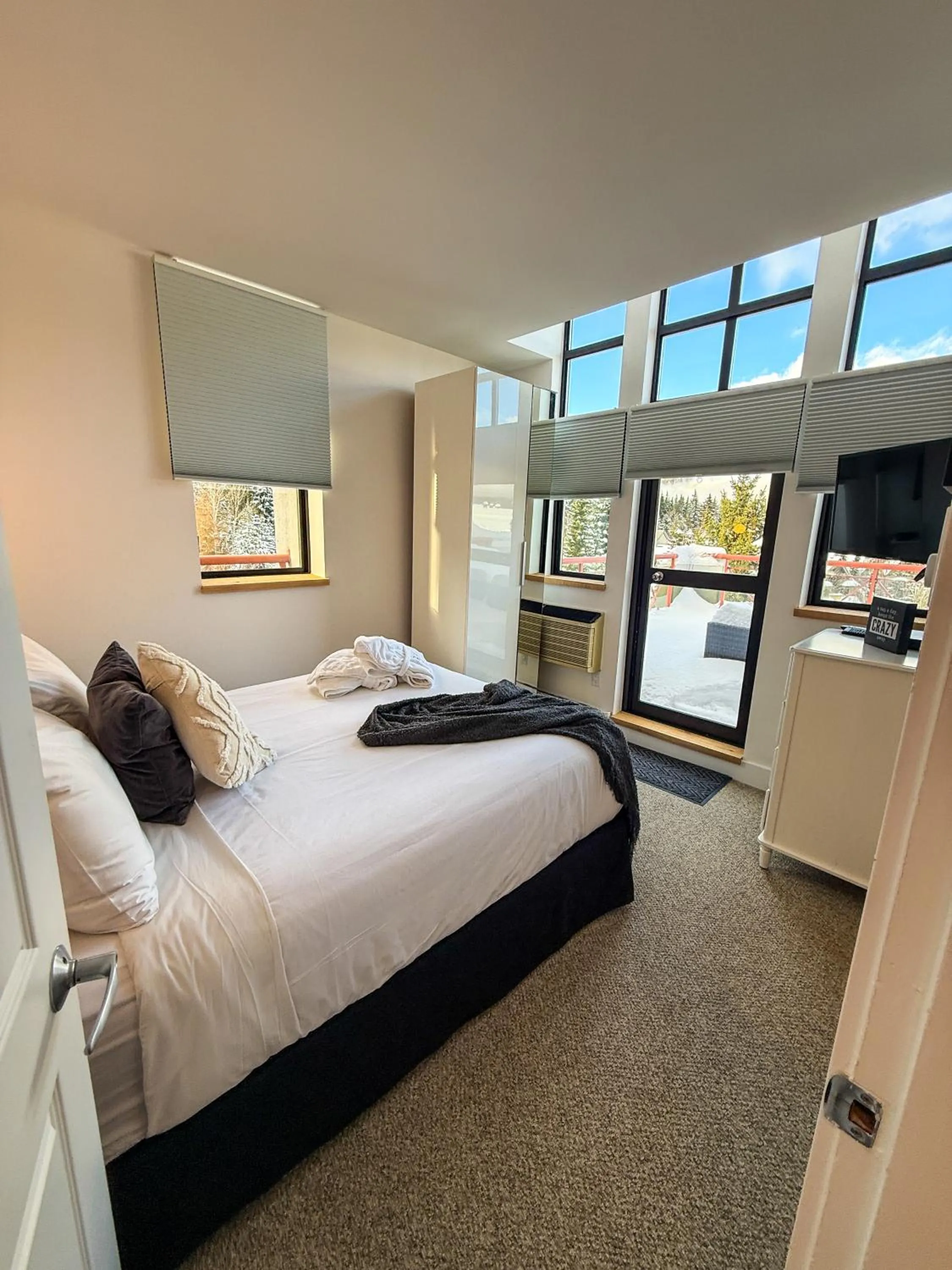 Bed in Alpenglow Lodge by Elevate Vacations