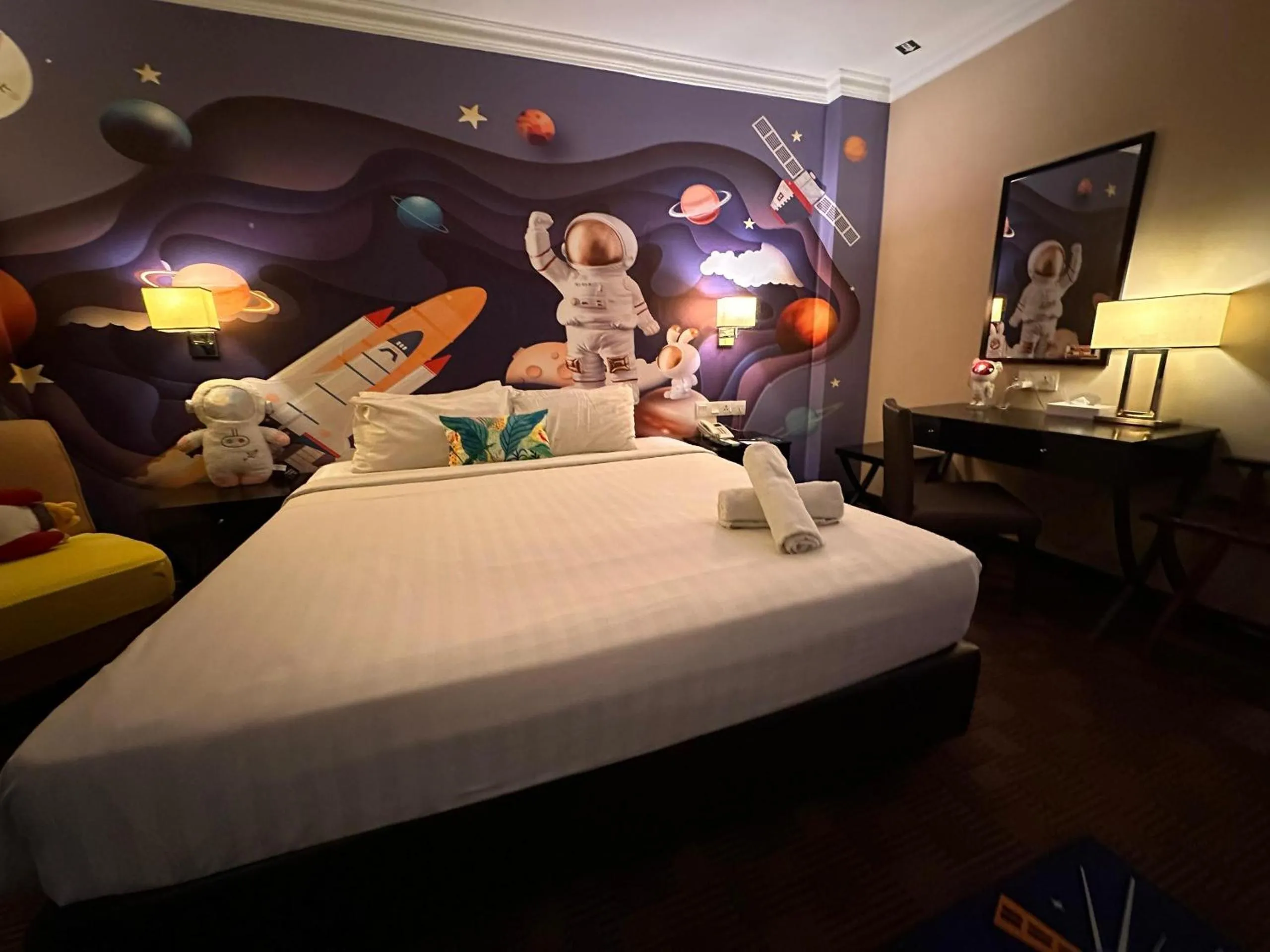 Bed in Merchant Hotel